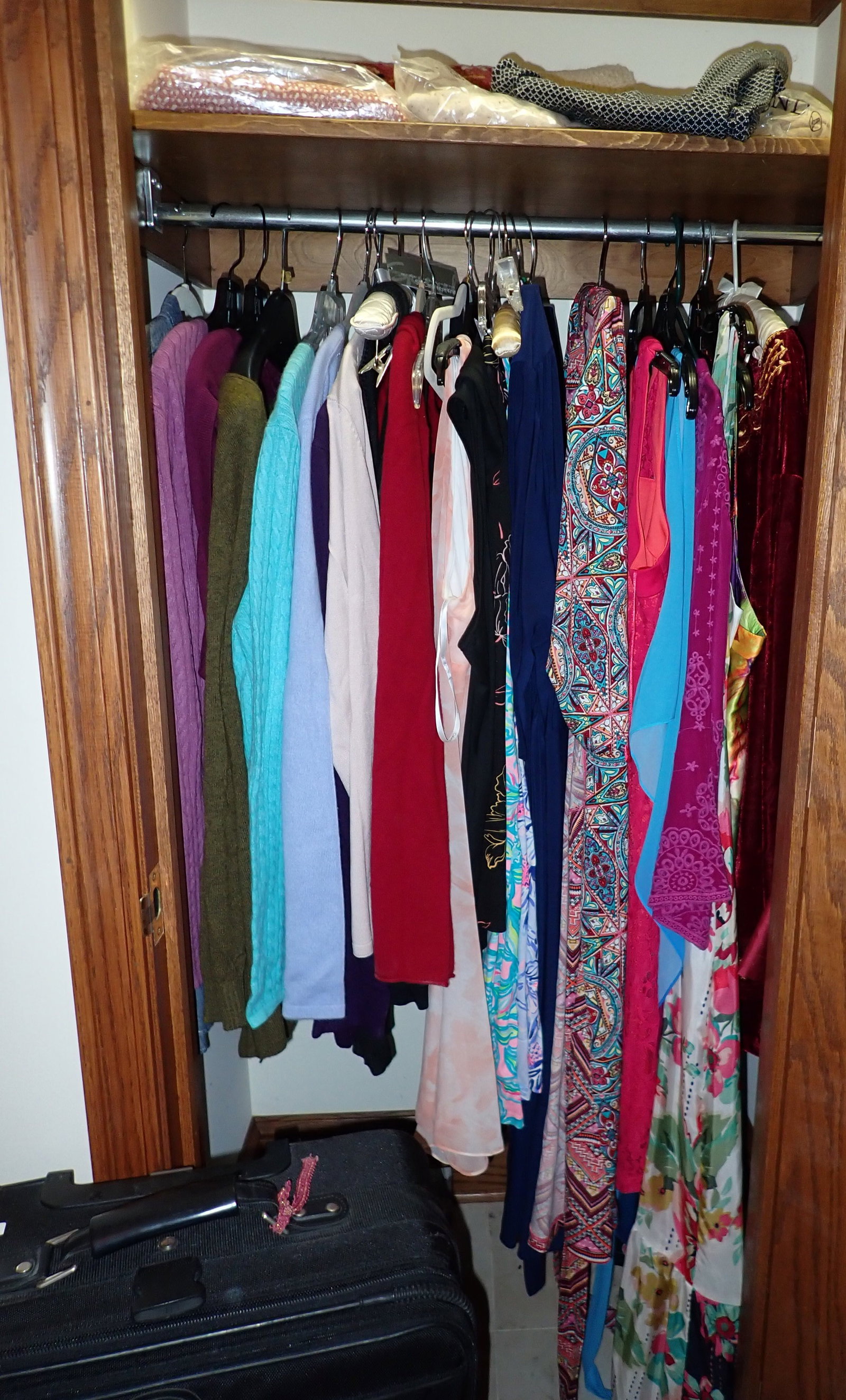 NWT Ladies Clothing Closet: All clothing is New with tags. Some brands are Talbots, La Cera, Johnny Was, Kionna, Tahari, & More ! Most sizes are 2x ,3x. No shipping !