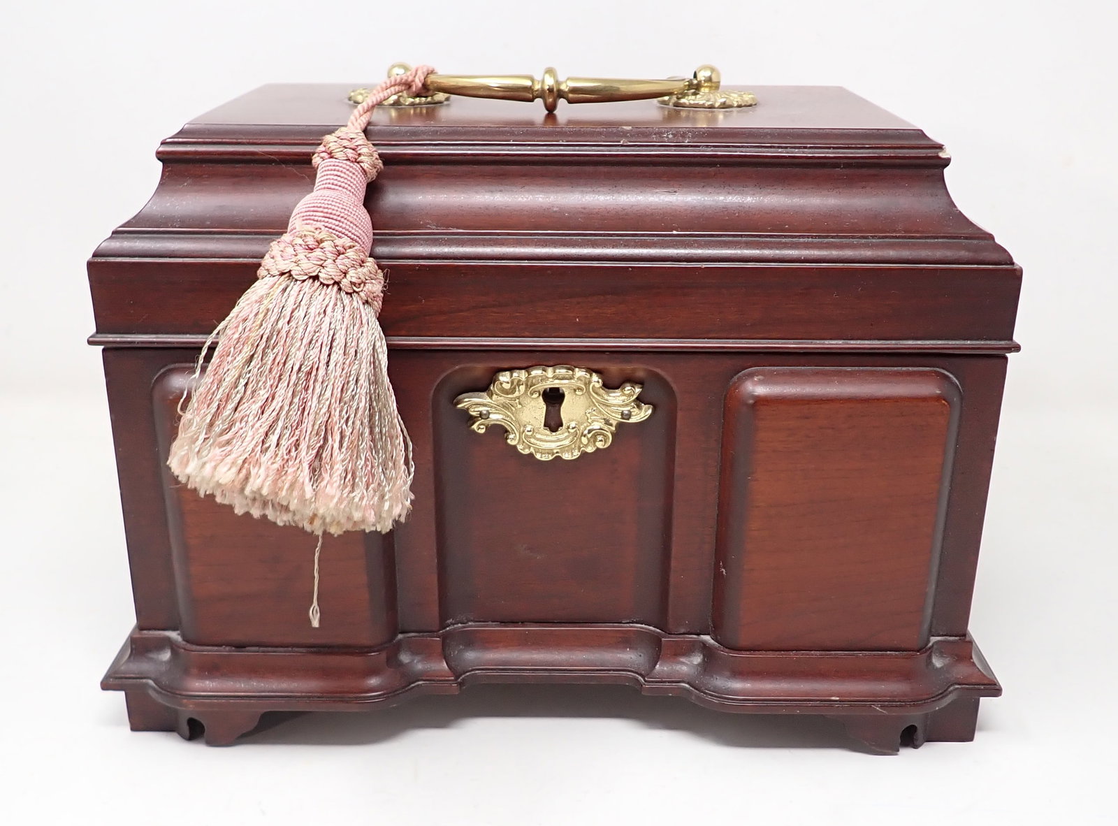 Jewelry Box: Approx 7 1/2" x 10 3/4" x 7 1/4" tall.