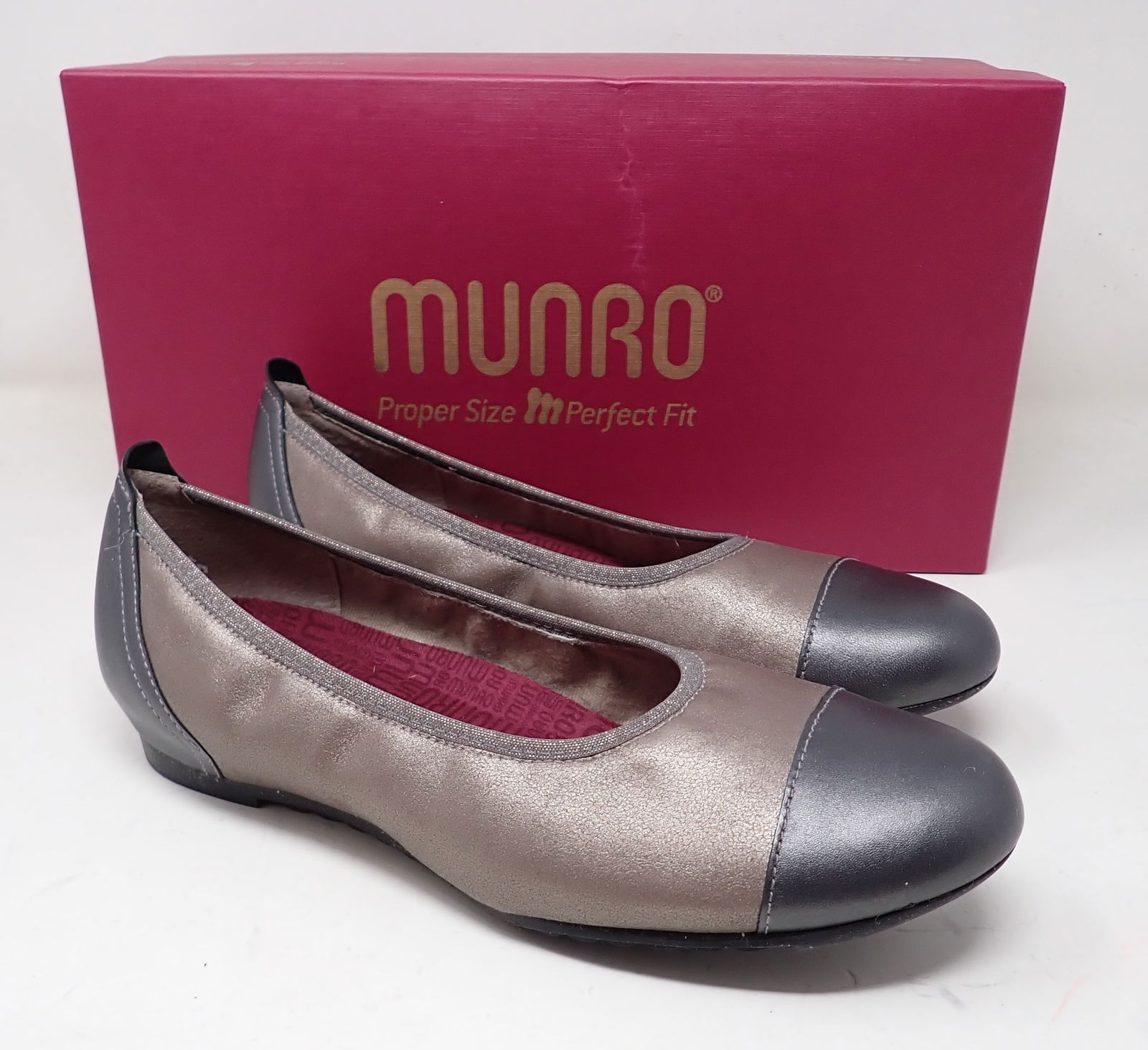 Munro Taupe Shimmer Pewter Kid Leather: Size 9 1/2 M
