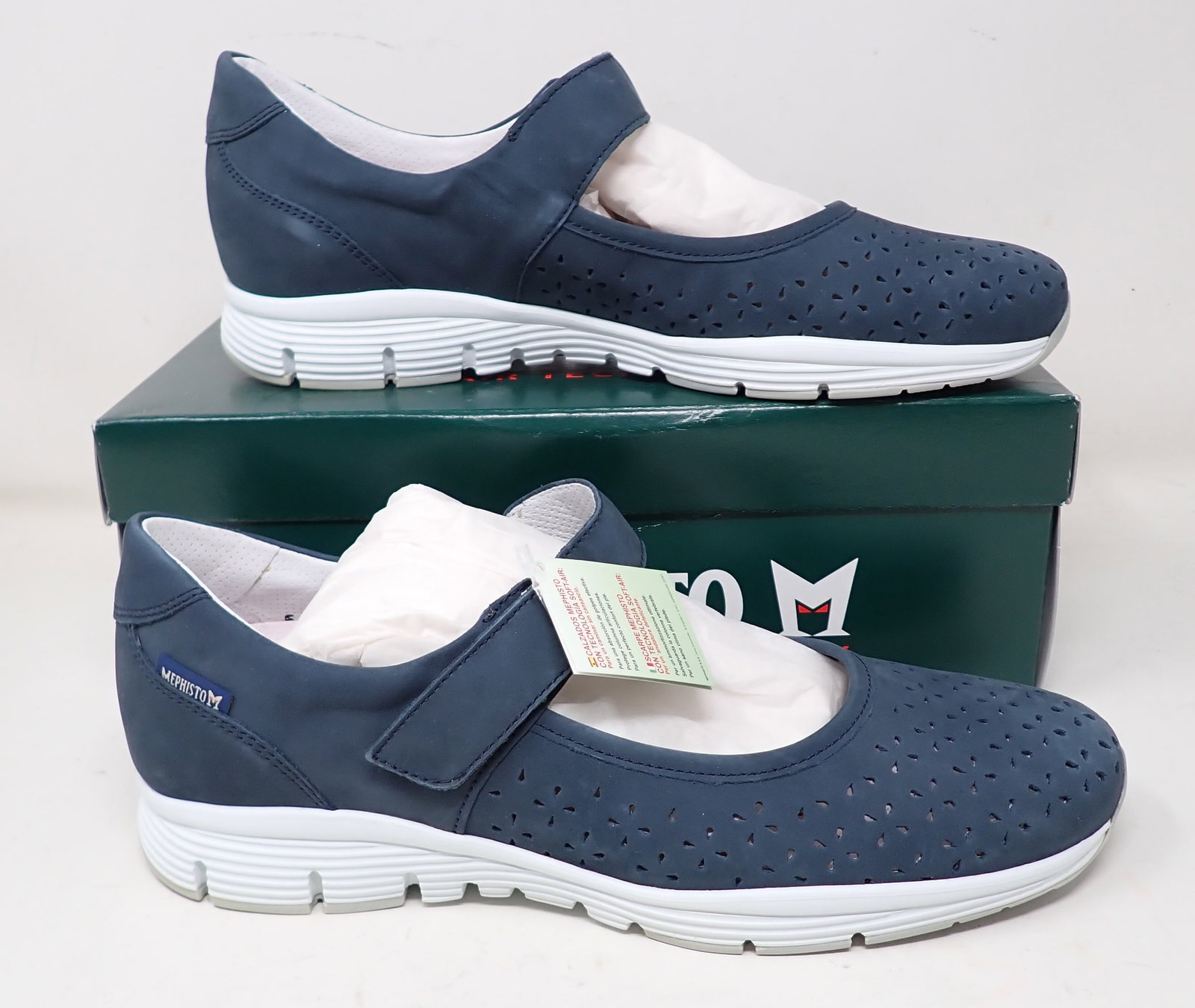 Mephisto Yelina Perf Bucksoft Navy: Size 9 1/2