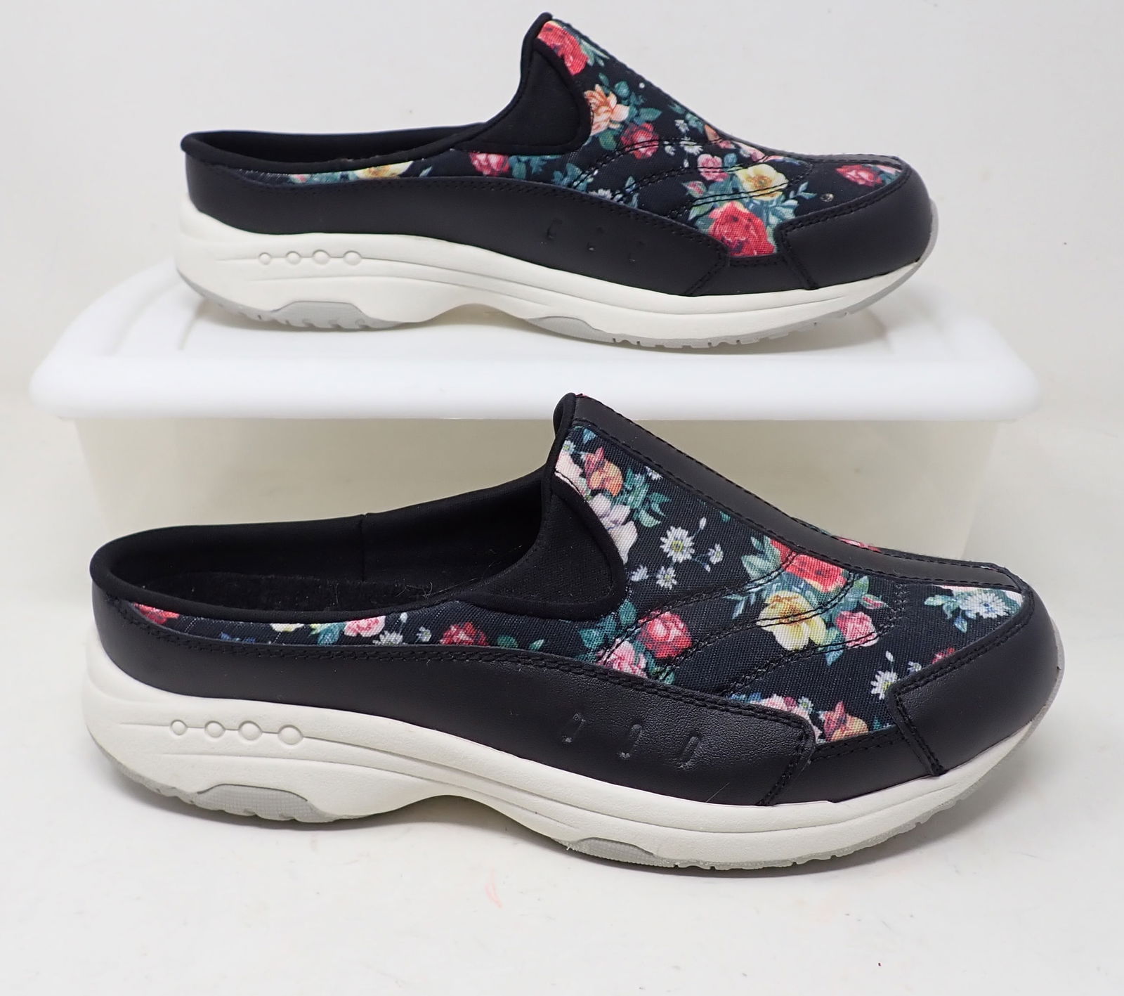 Easy Spirit Shoes: Size 9 1/2 W