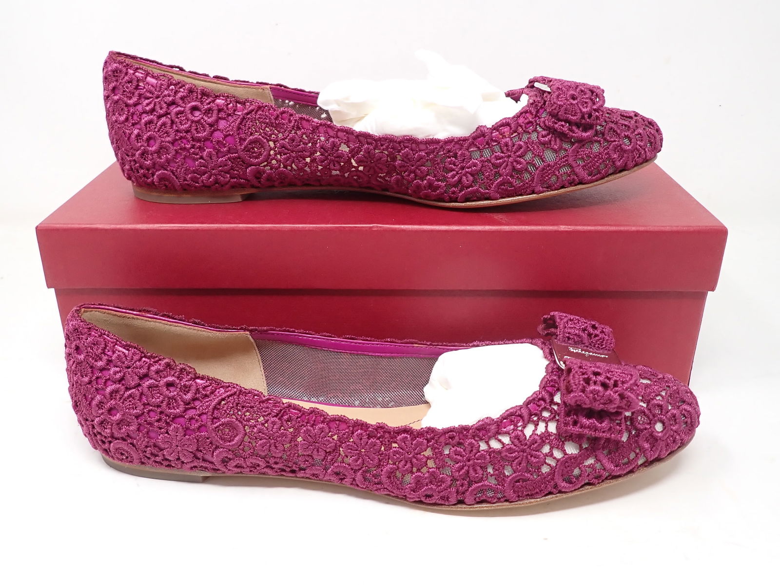 Salvatore Ferragamo Bombay Shoes: Size 9 1/2 B