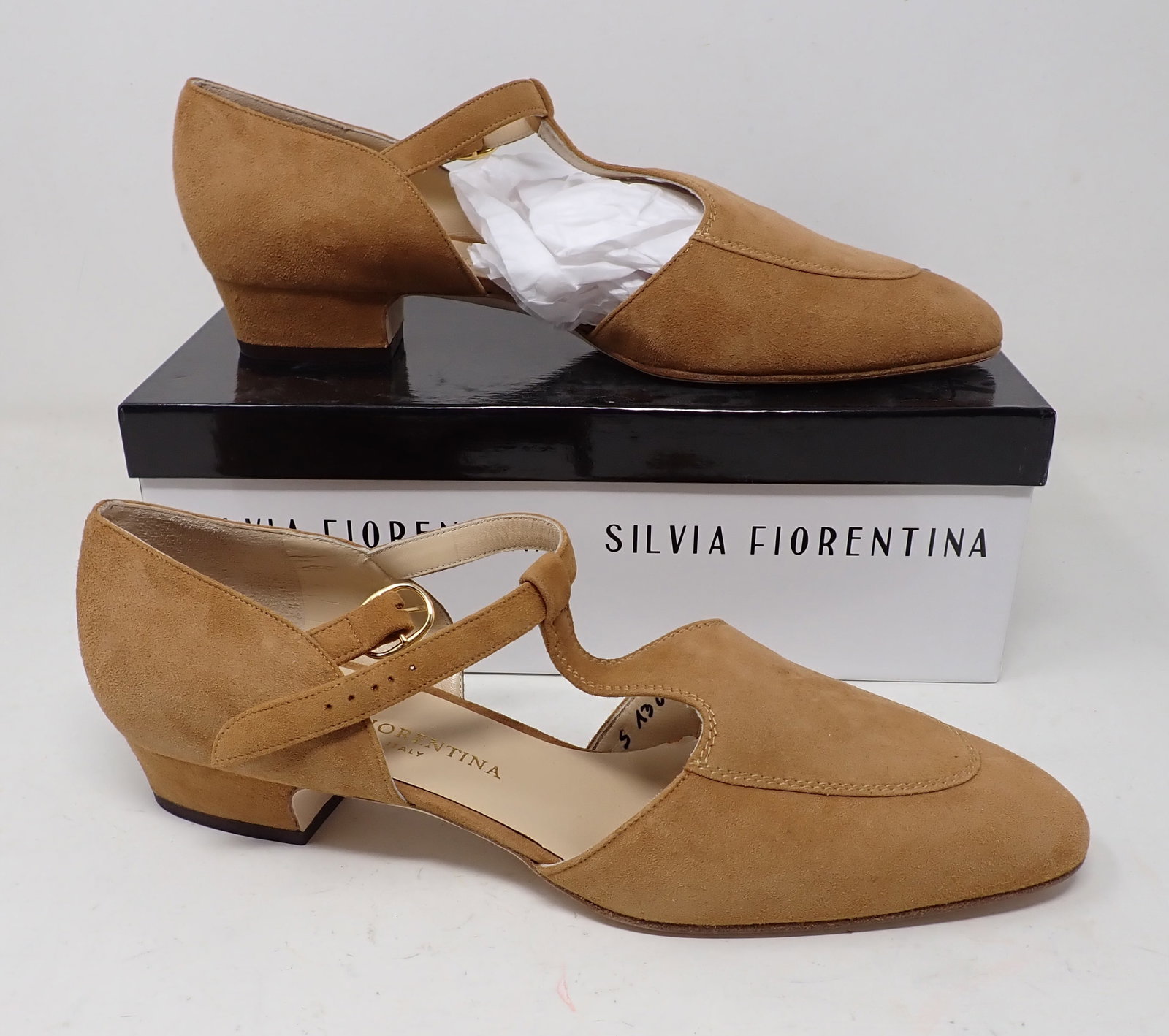 Silvia Fiorentina Spiga Suede Camel Shoes: Size 9 1/2 M