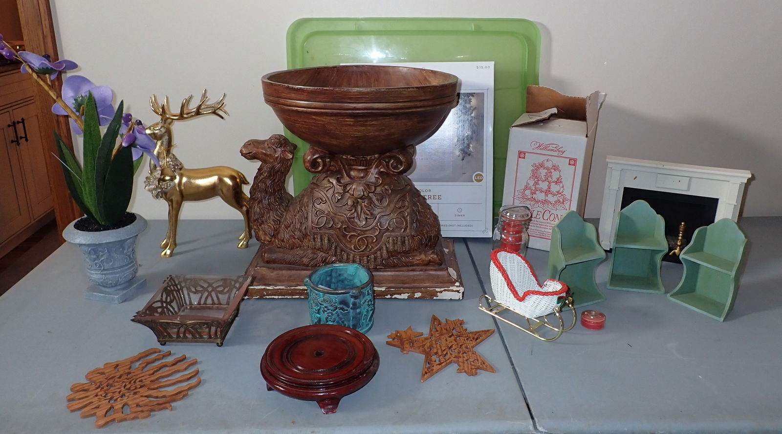 Byers Choice Fireplace Misc Decorator Items (1 of 6)