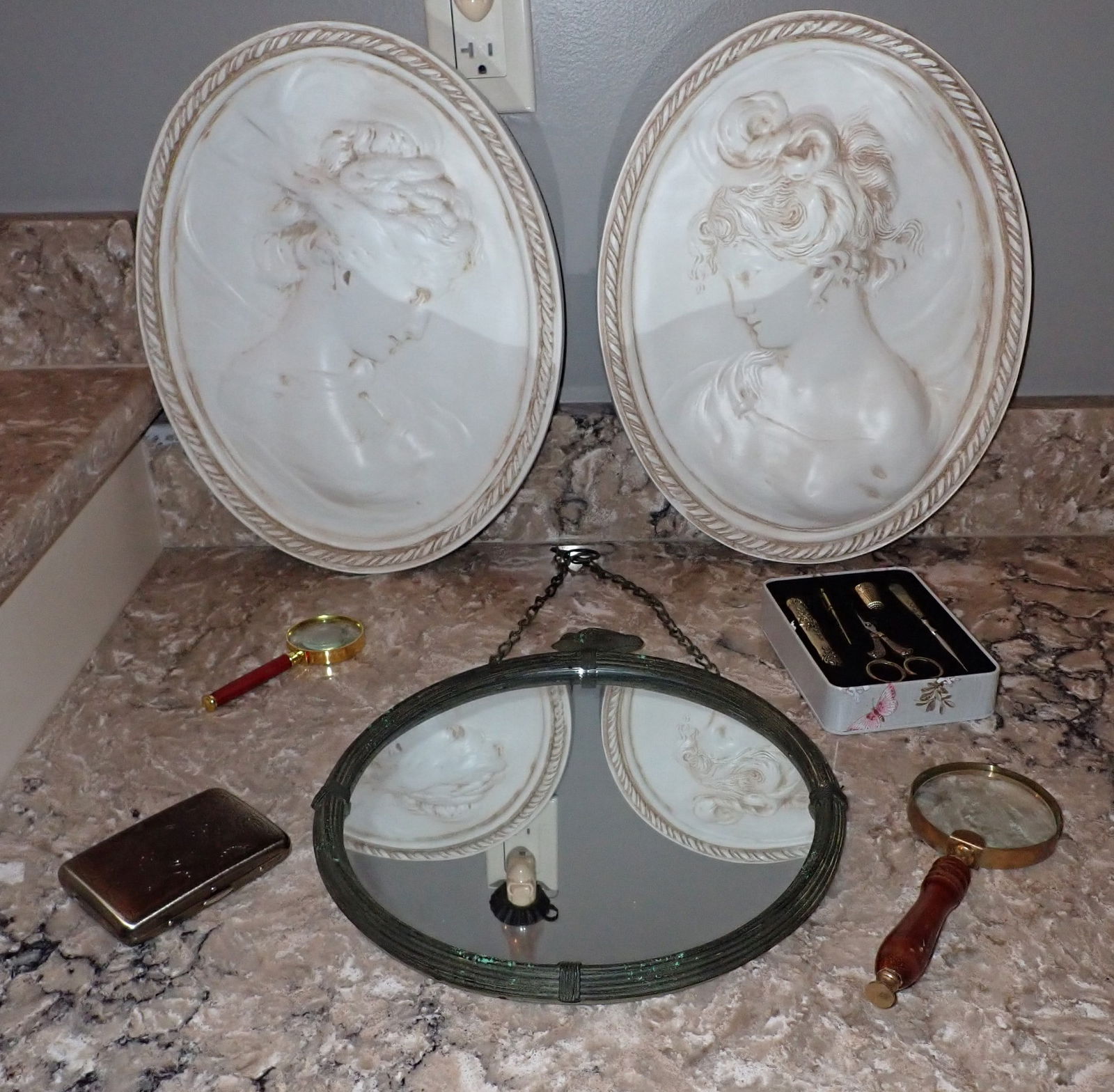 Decorator Wall Plaques Bird Motiff Mirror Magnifying Glass (1 of 6)