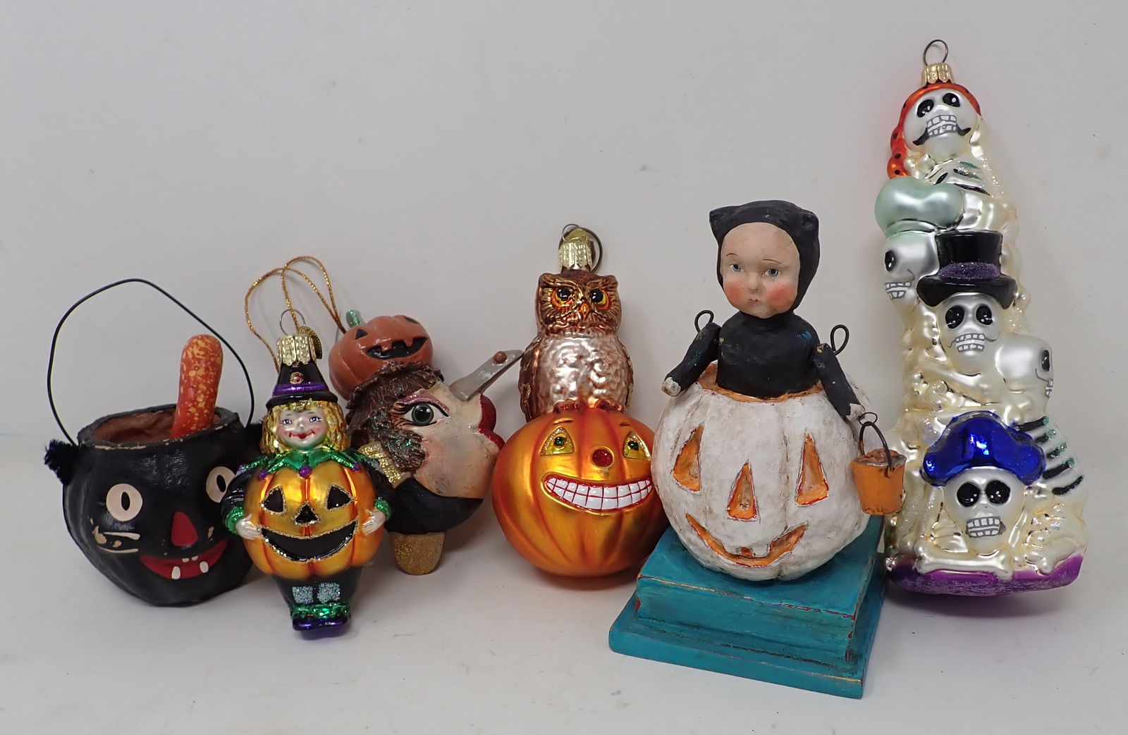 Halloween Decorations / Ornaments: Longest is apprx 7"