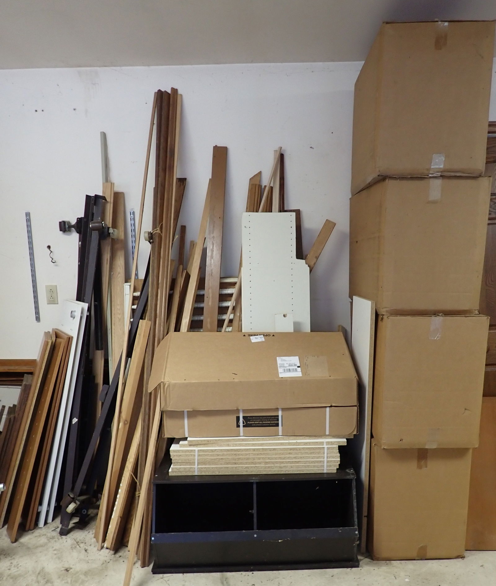 Easy Closets Cabinet Parts Trim & Misc (1 of 7)