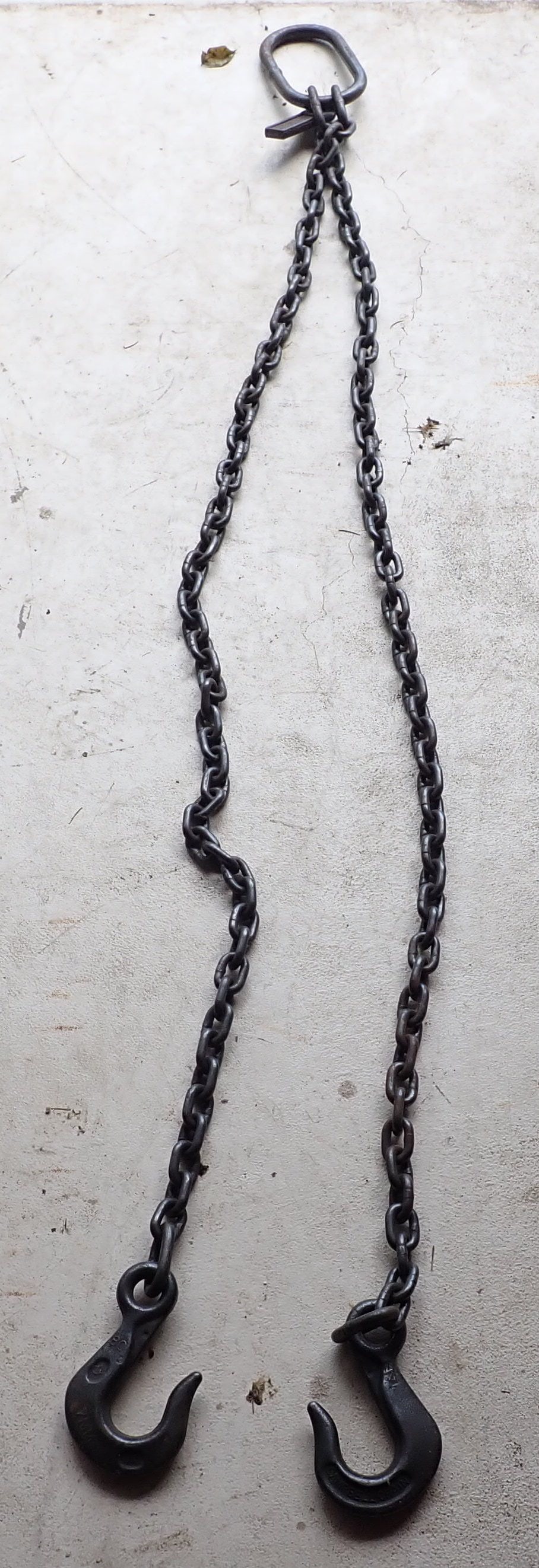 1/4" Logging Chain: 58" long