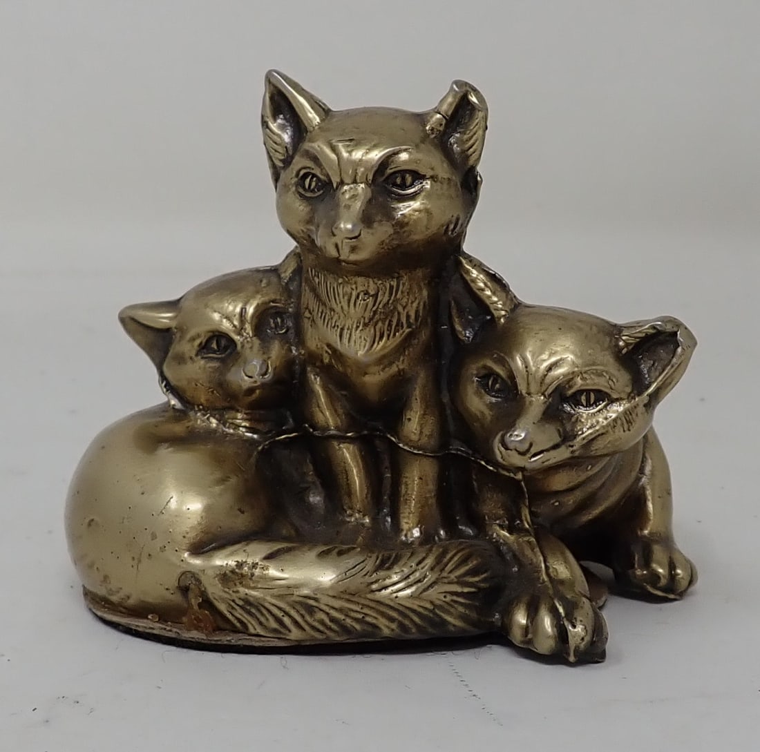 Brass Foxes: Approx 2 1/4" tall