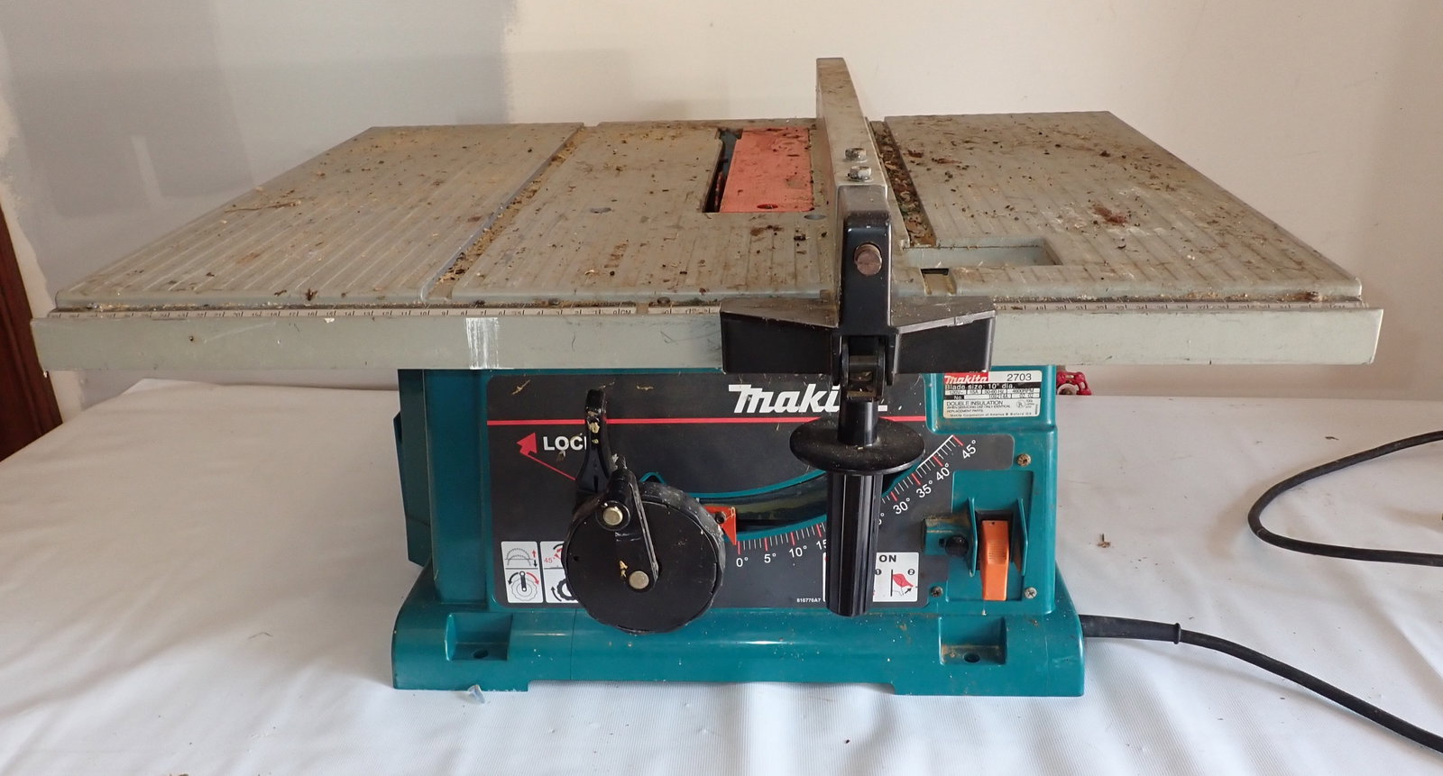 Makita 2703 10" Table Saw (1 of 3)