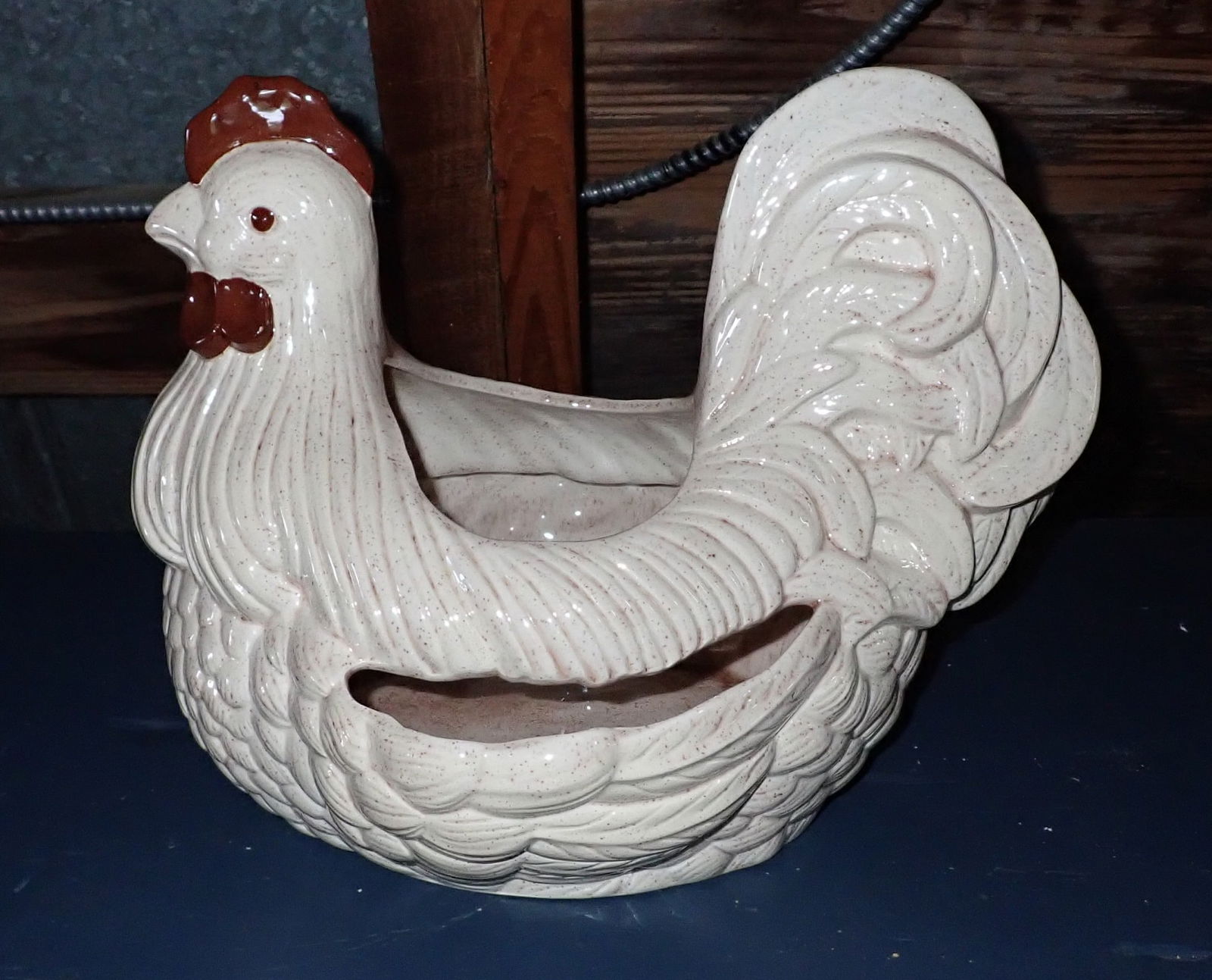 1984 Ceramic Chicken Planter (1 of 2)