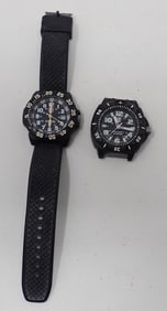 2 Luminox Wristwatches
