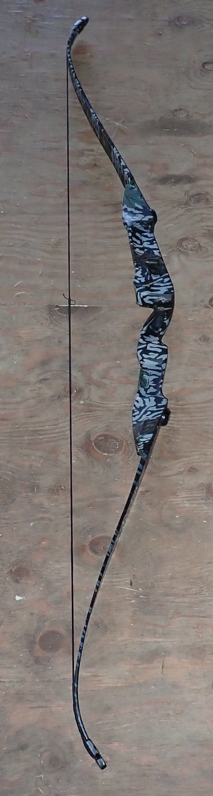 PSE Kingfisher Recurve Bow: 45lb draw weight. Approx 59" long.