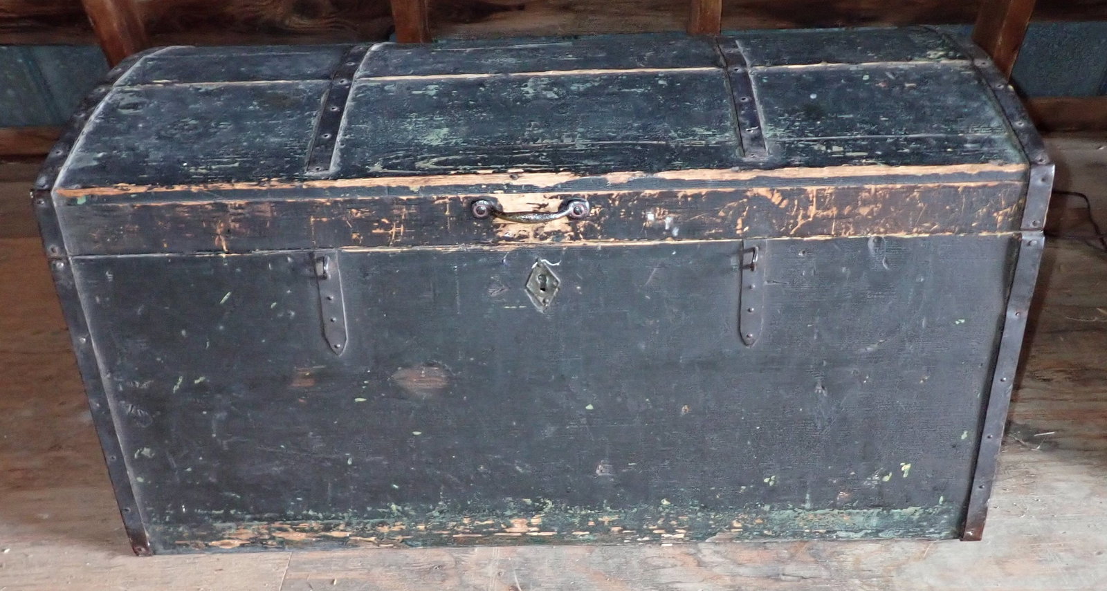 Primitive Dome Top Trunk: Apprx 21 1/4" x 40 1/4" x 21" tall. No shipping