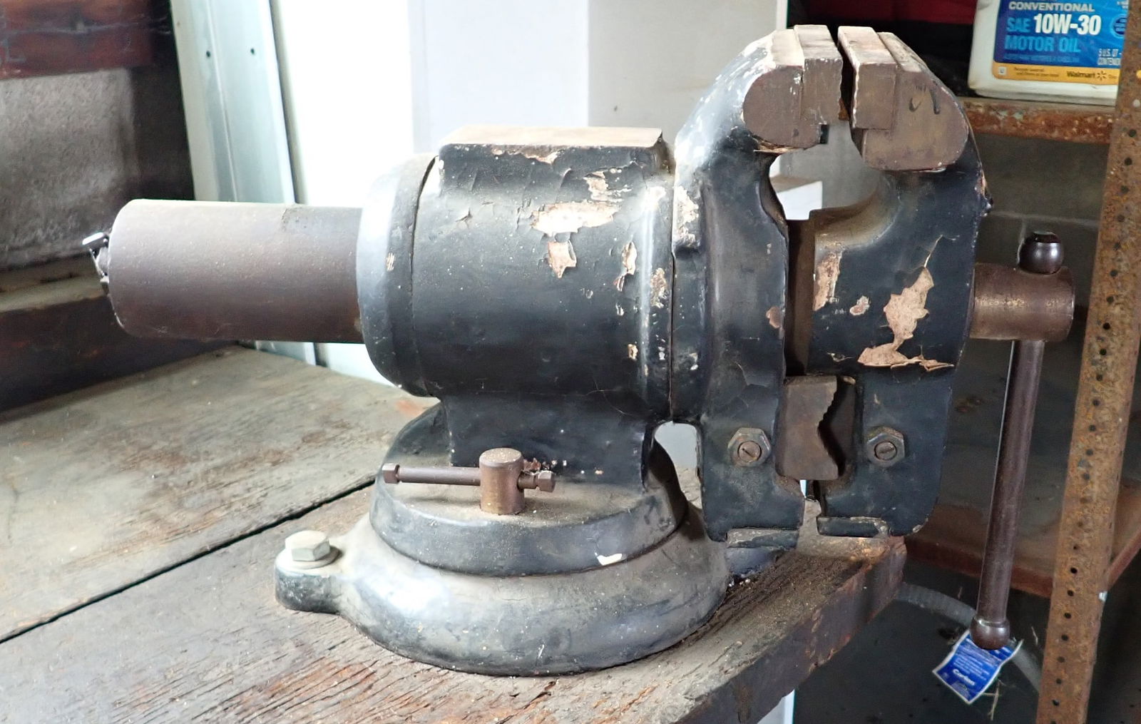 Alltrade 5" Professional Bench Vise (1 of 3)