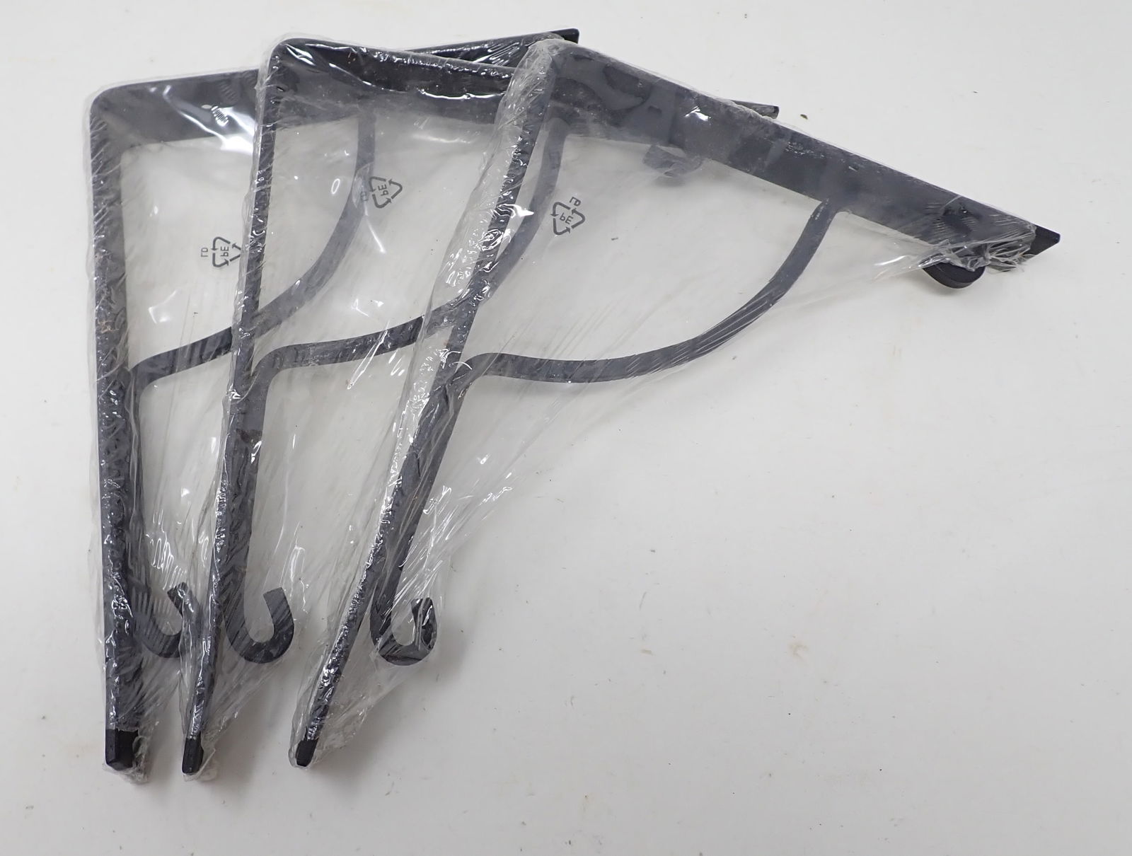 4 Ikea Hall Cast Iron Shelf Brackets (1 of 2)