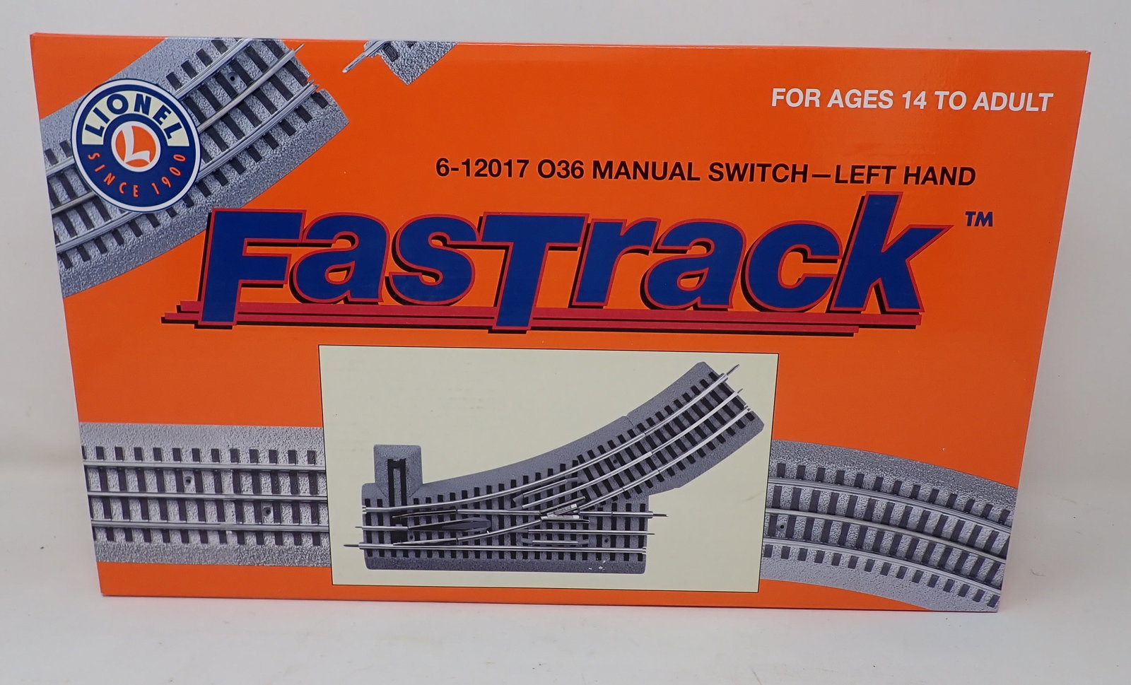 Lionel Fastrack 0036 Manual Left Hand Switch Track (1 of 2)