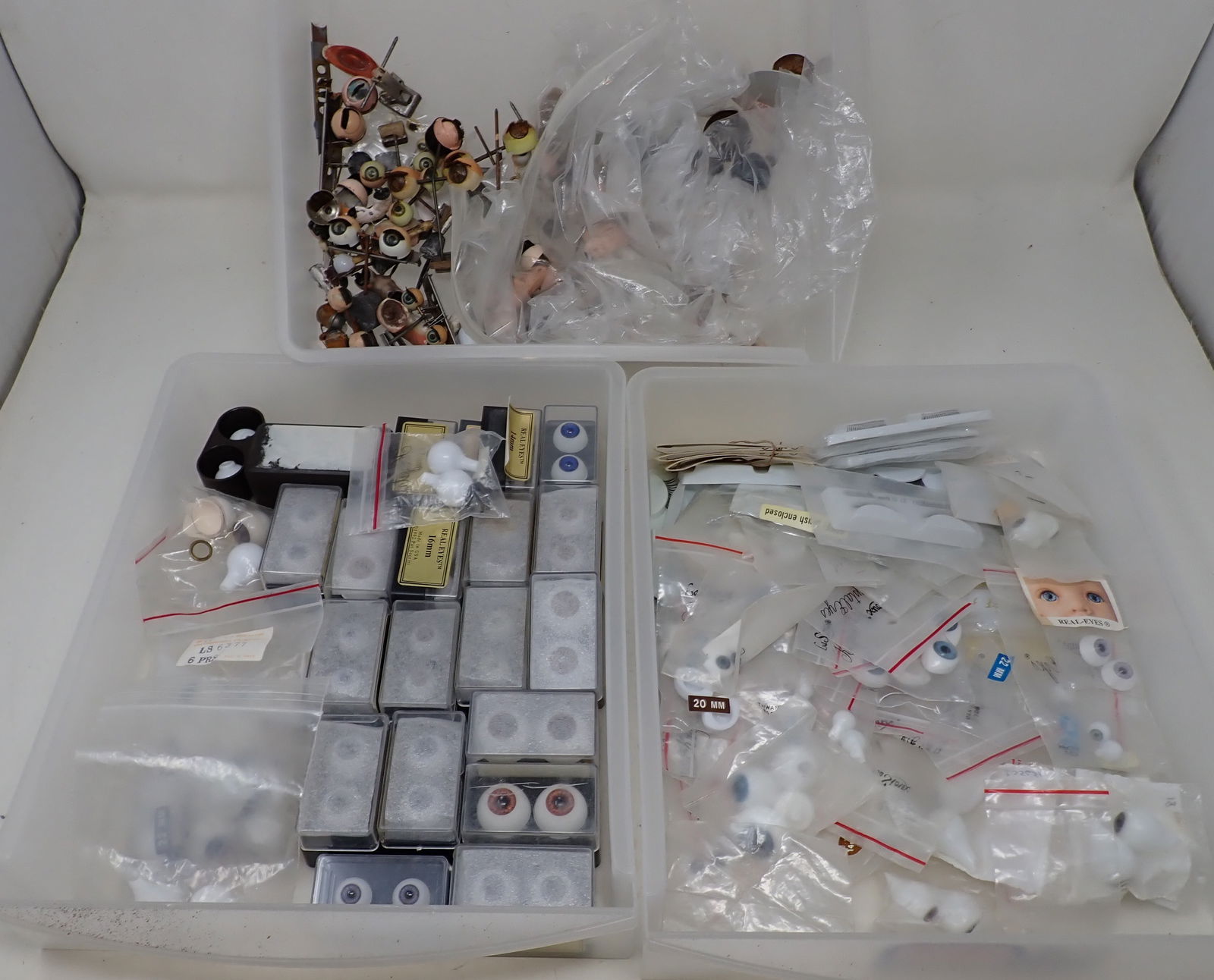 Doll Eyes & Parts: Tote is also included.