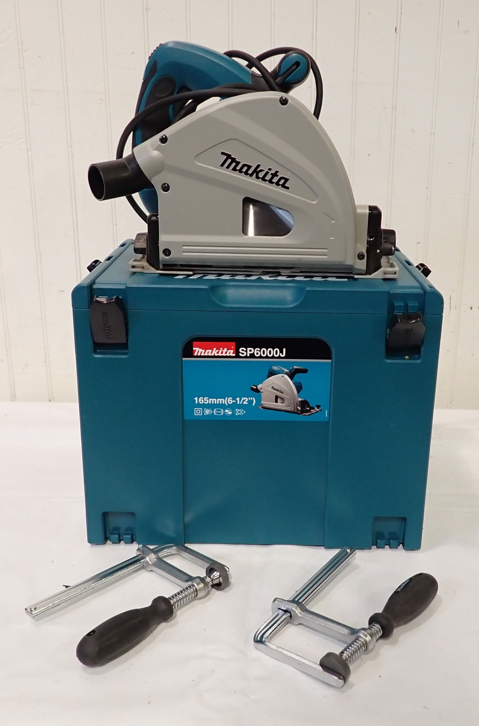 Makita SP6000J Plunge Circular Saw (1 of 7)