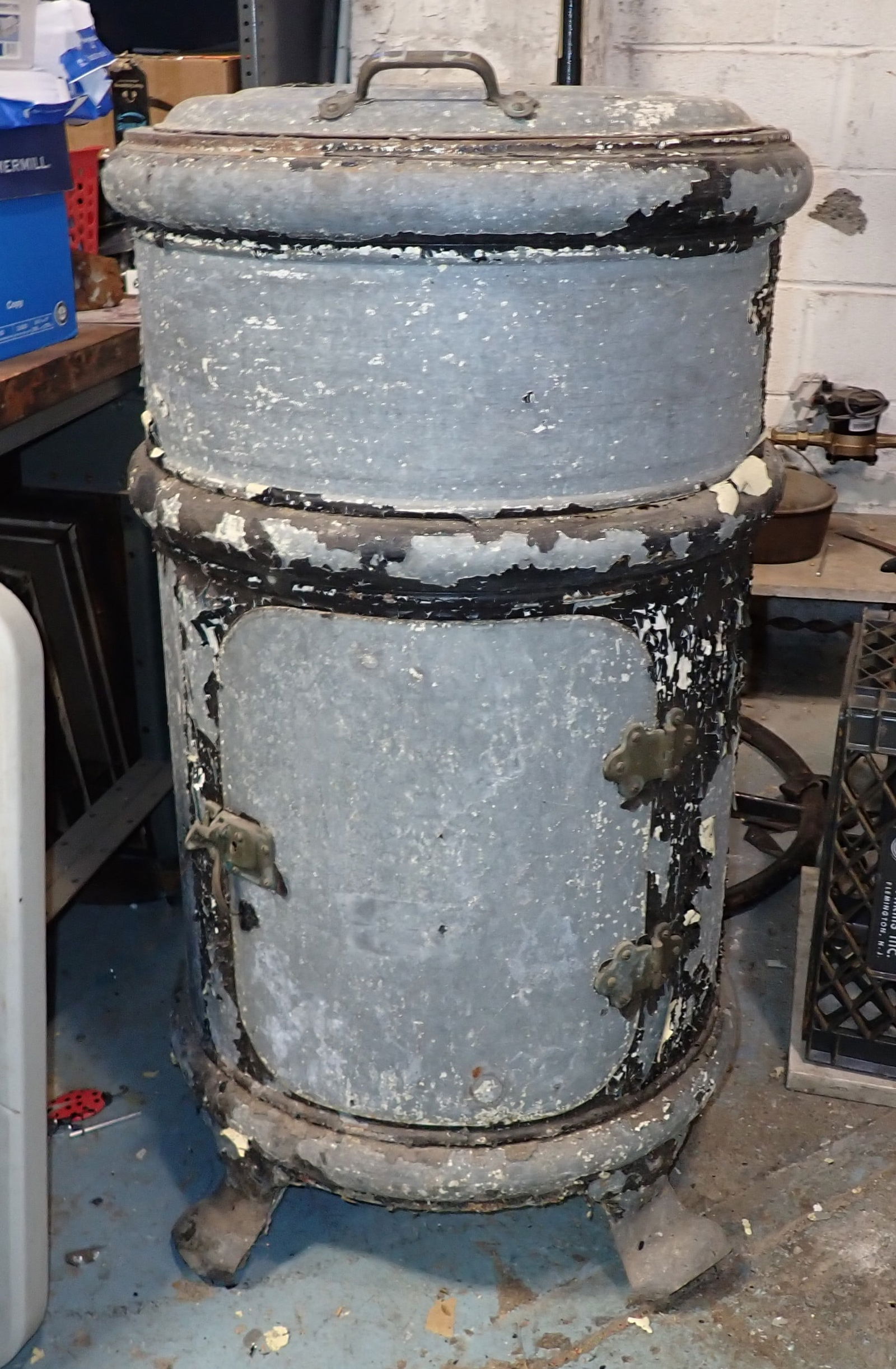 Antique Ice Box / Refrigerator (1 of 6)