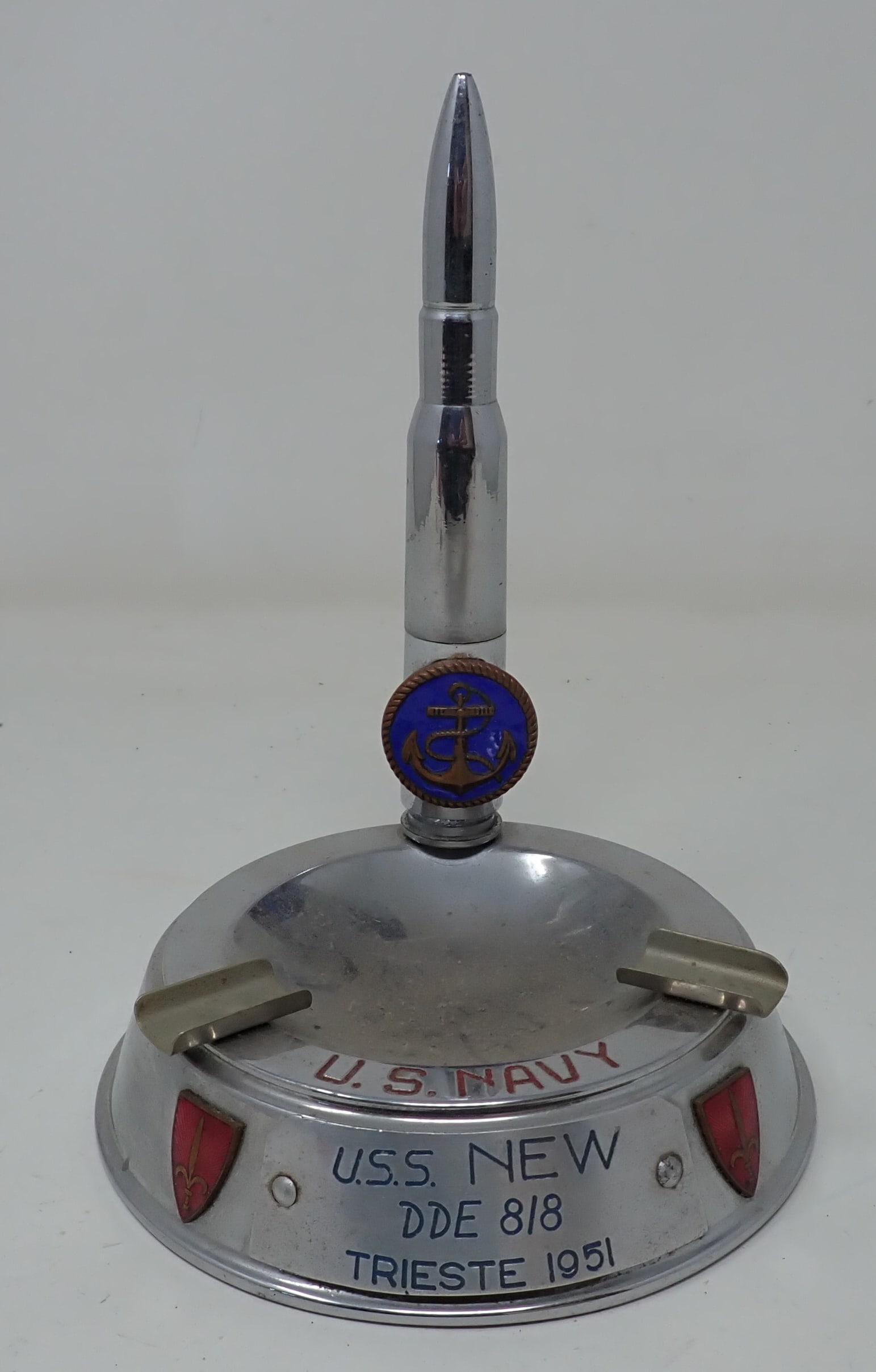 1951 U.S Navy U.S.S NEW Trieste Ashtray & Lighter: DDE 818 Ashtray & Lighter - Approx 5' in diameter and 6 3/4" tall.