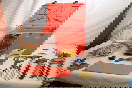 Tools & Husqvarna Tool Box