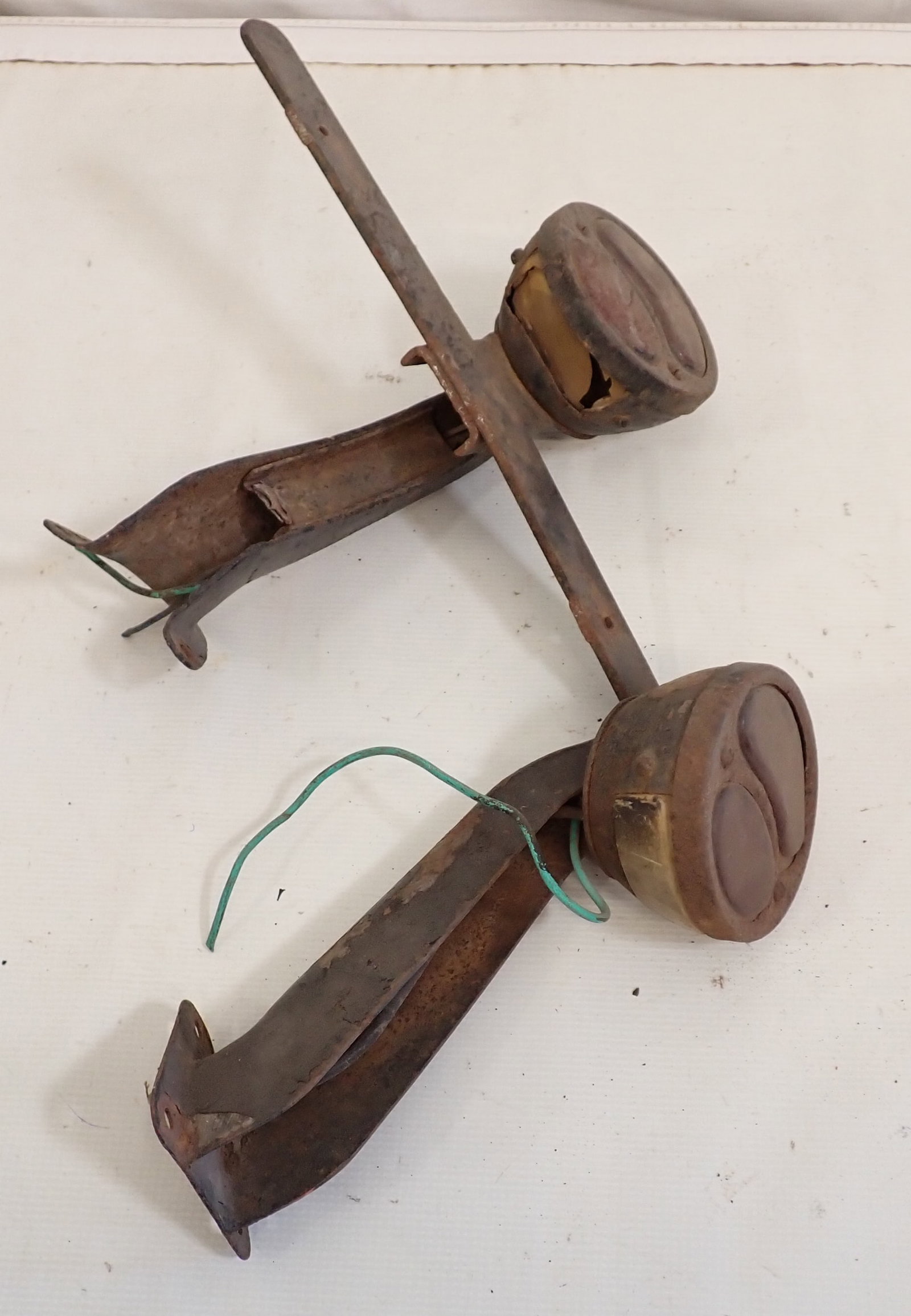 Antique Car Tail Lights & Brackets Rat Rod (1 of 6)