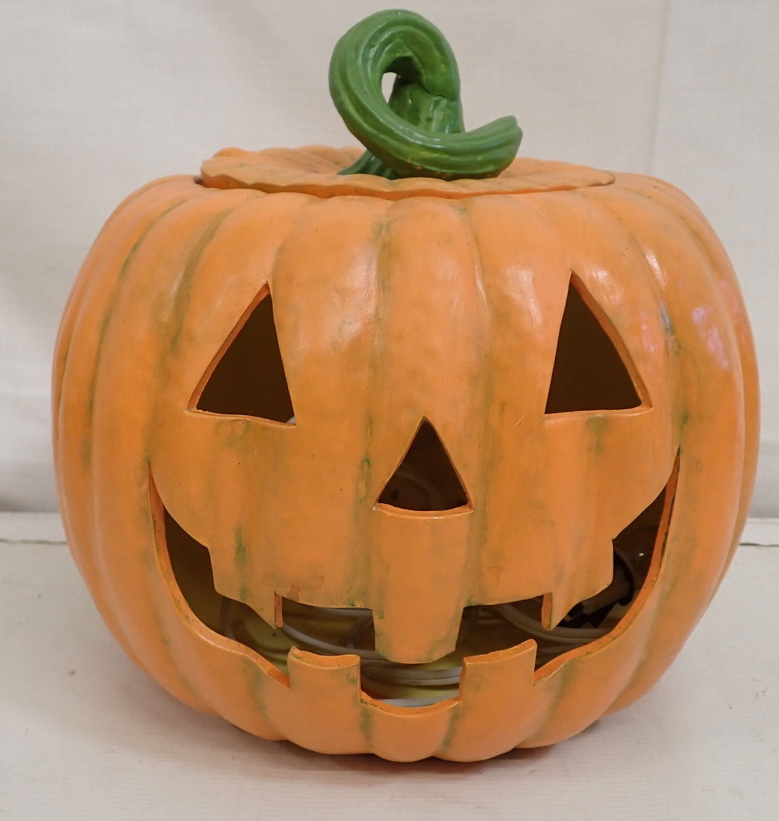 Ceramic Jack O Lantern / Pumpkin (1 of 3)