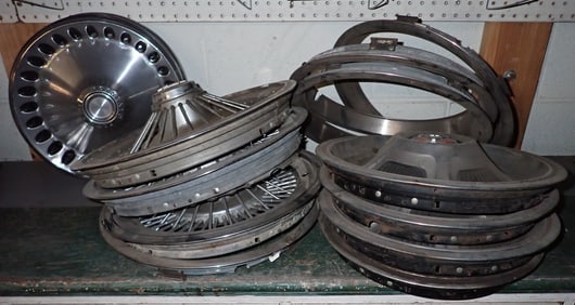 Hubcaps & Rings incl Plymouth