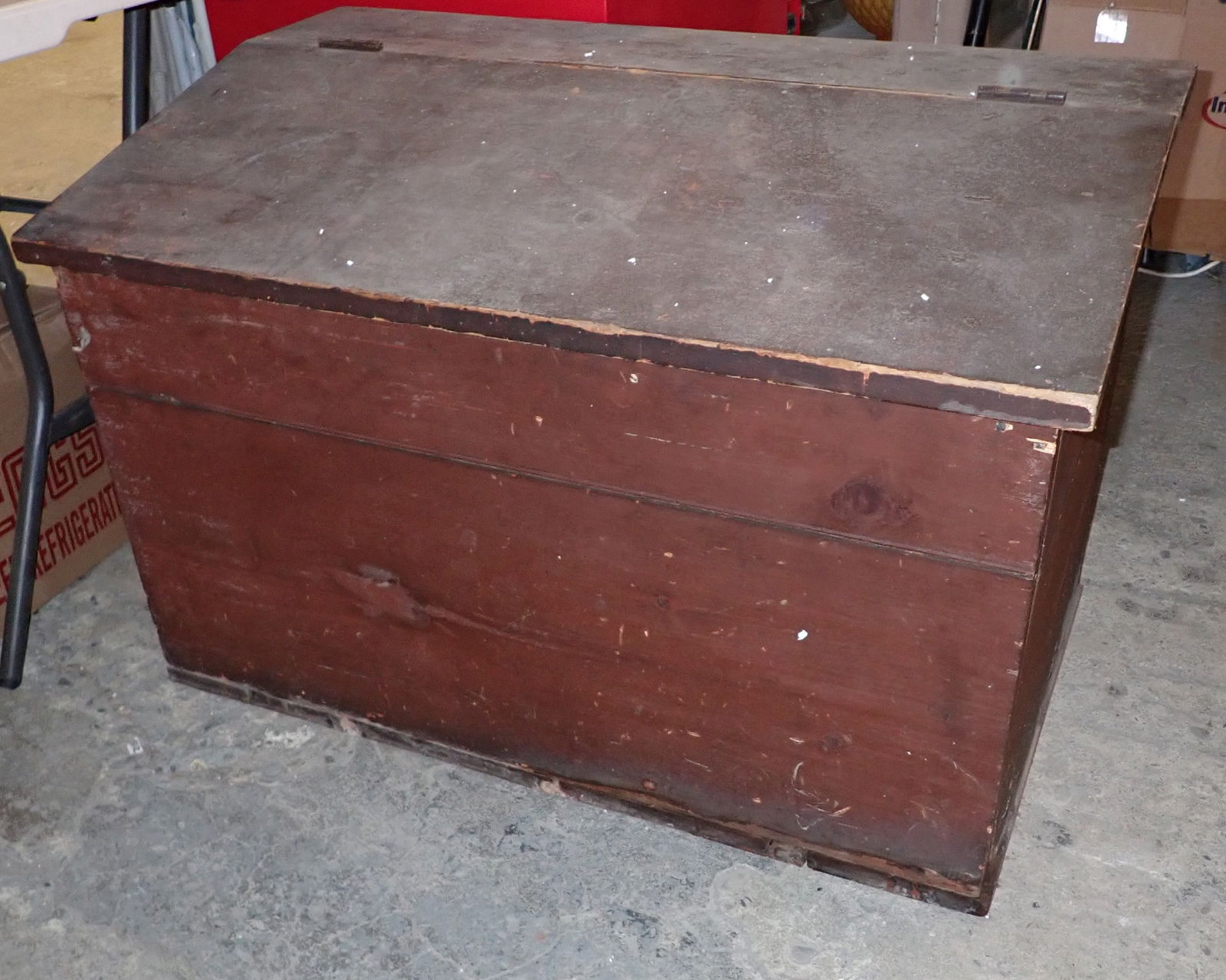Primitive Feedbox (1 of 6)