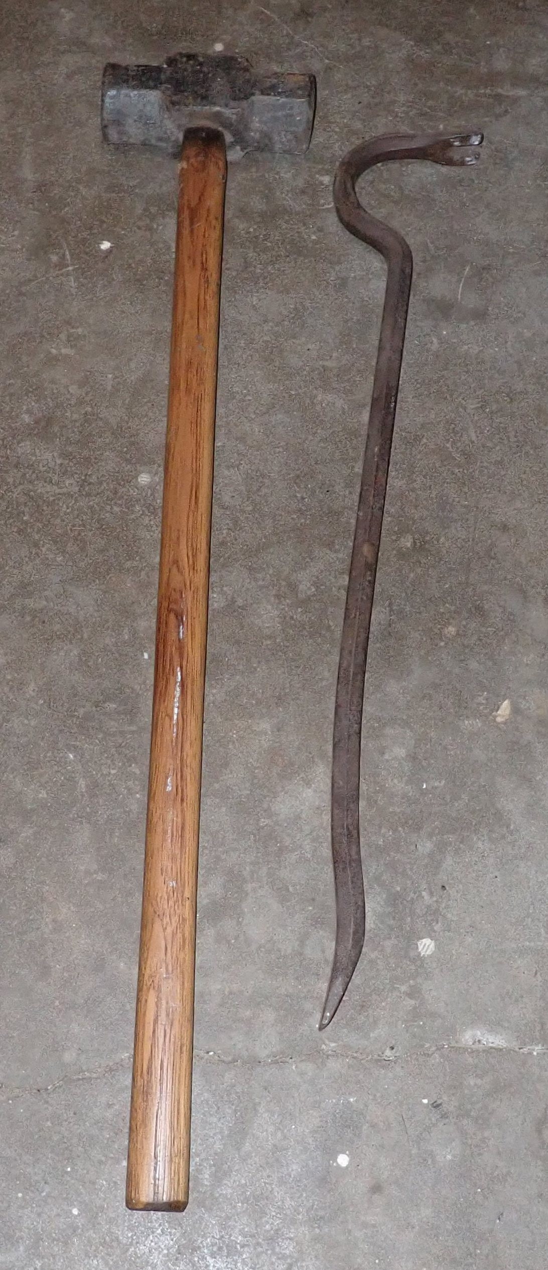 Sledge Hammer & Pry Bar (1 of 2)