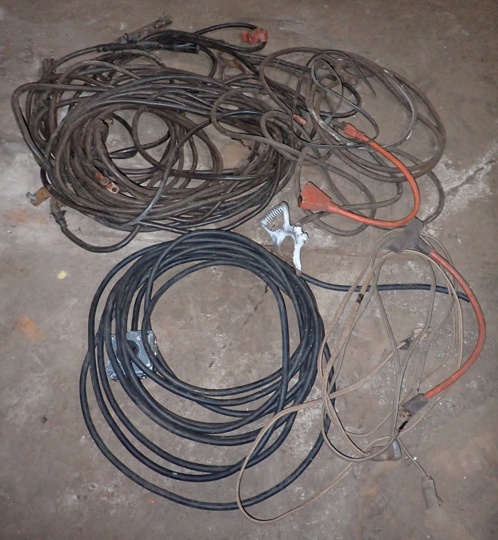 Welding Leads & Extension Cords (1 of 4)