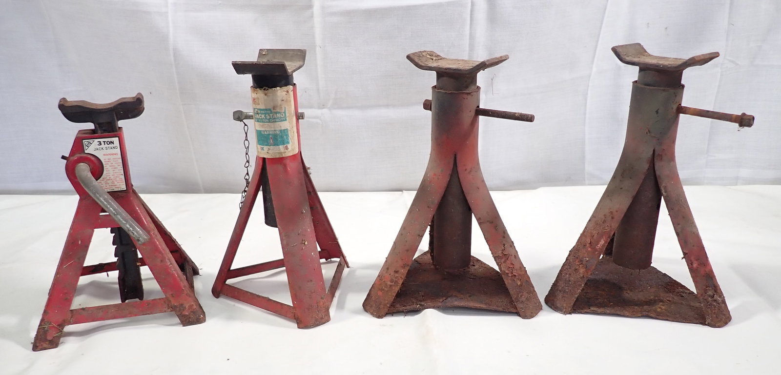 4 Jack Stands (1 of 3)