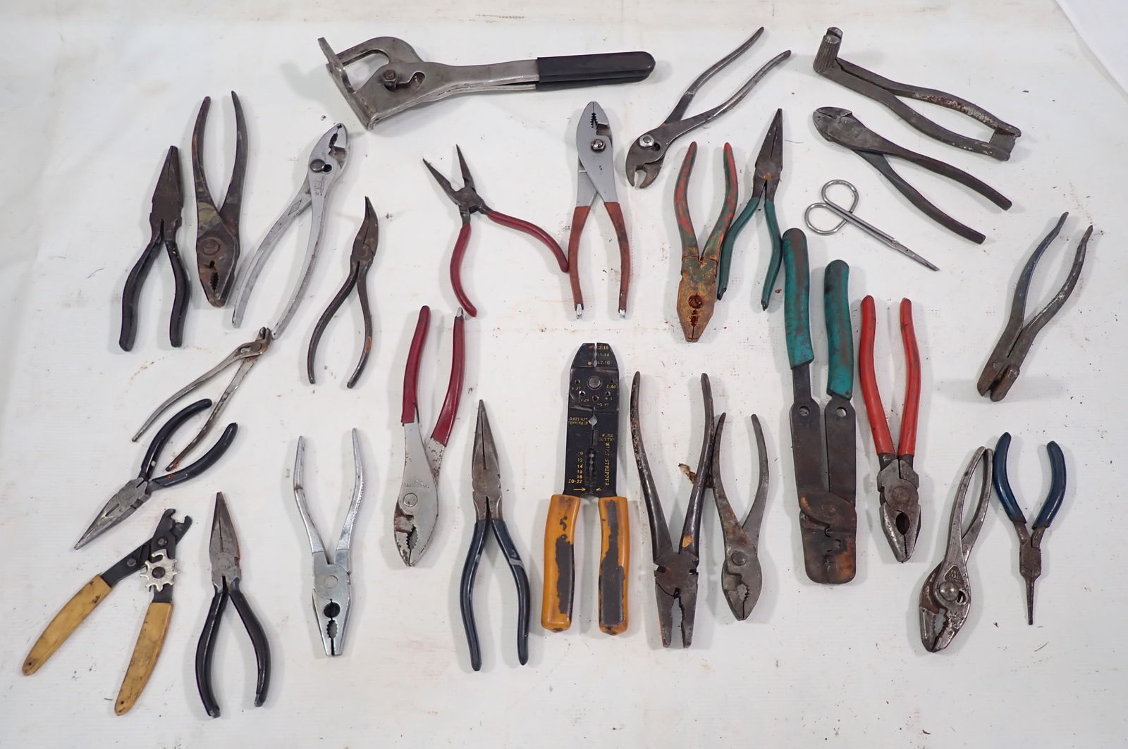 Pliers Wire Snips Misc Tools (1 of 5)