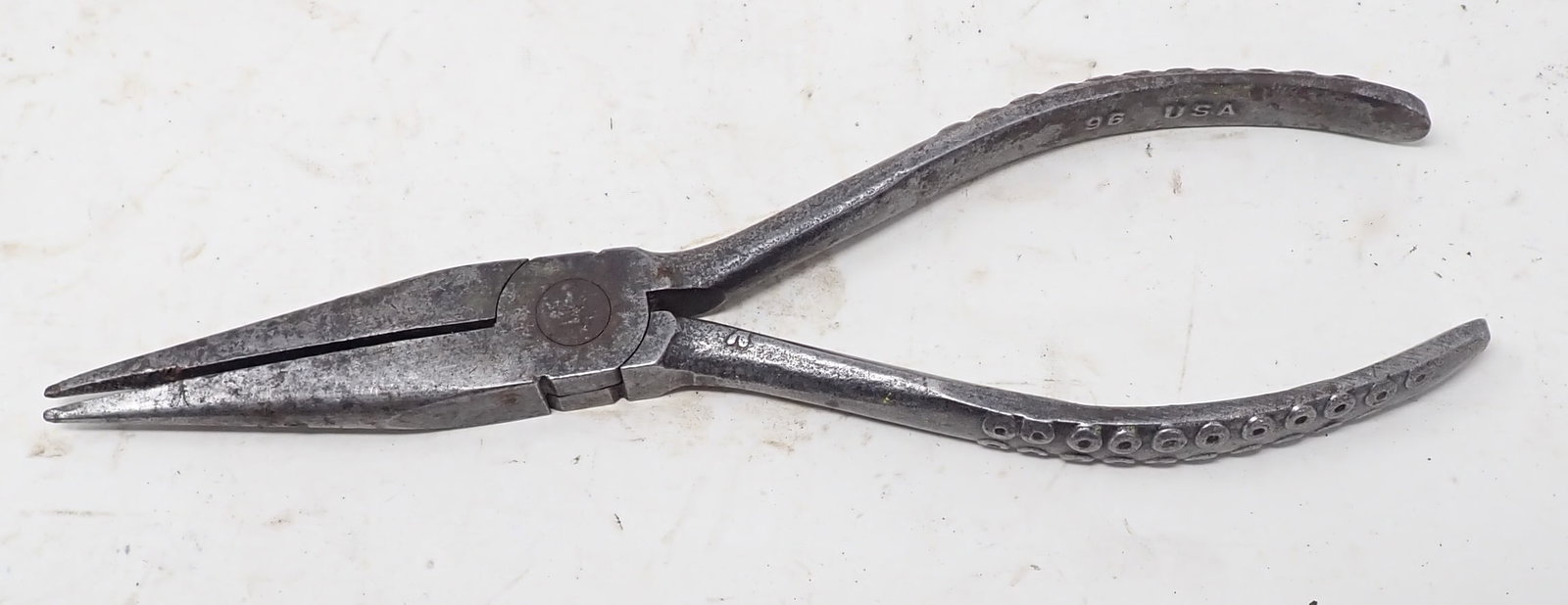 Vintage Snap On 96 Needle Nose Pliers (1 of 3)