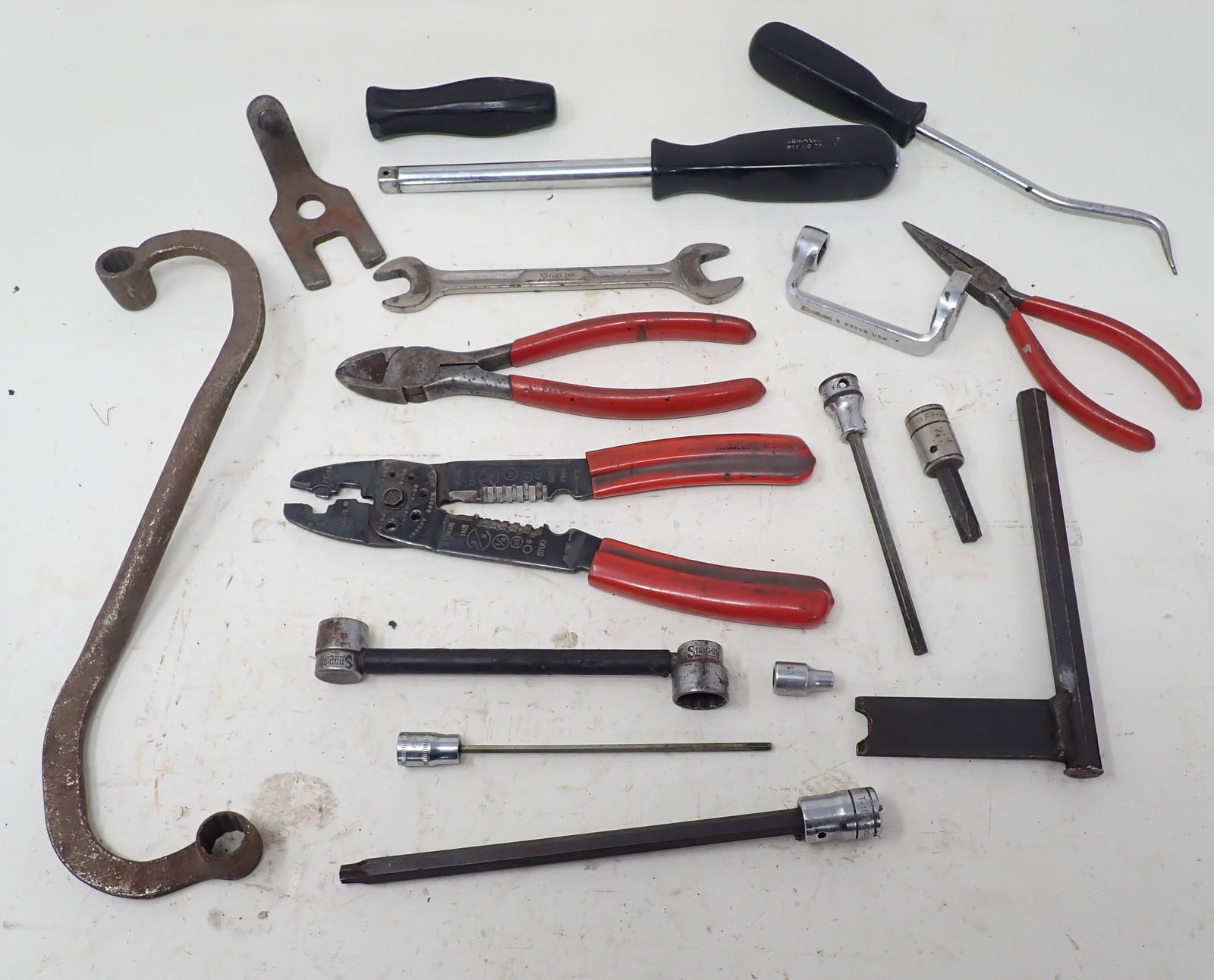 Snap On Wrenches Pliers Snips Wire Strippers (1 of 6)