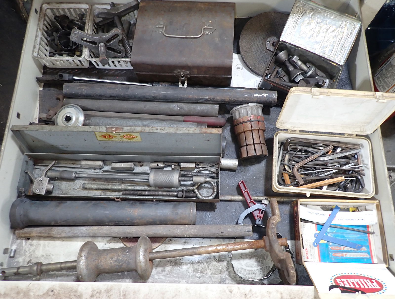 Drawer Contents of Automotive Tools (1 of 7)
