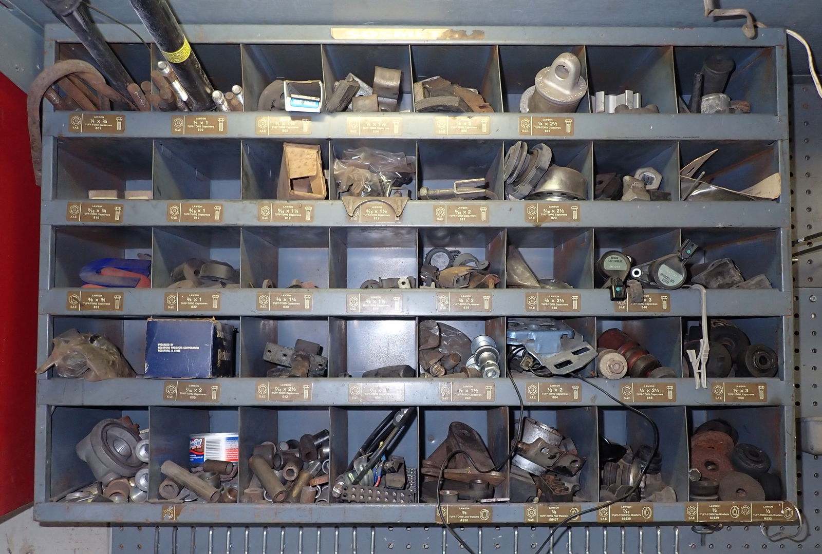 Parts Cabinet & Hardware (1 of 6)