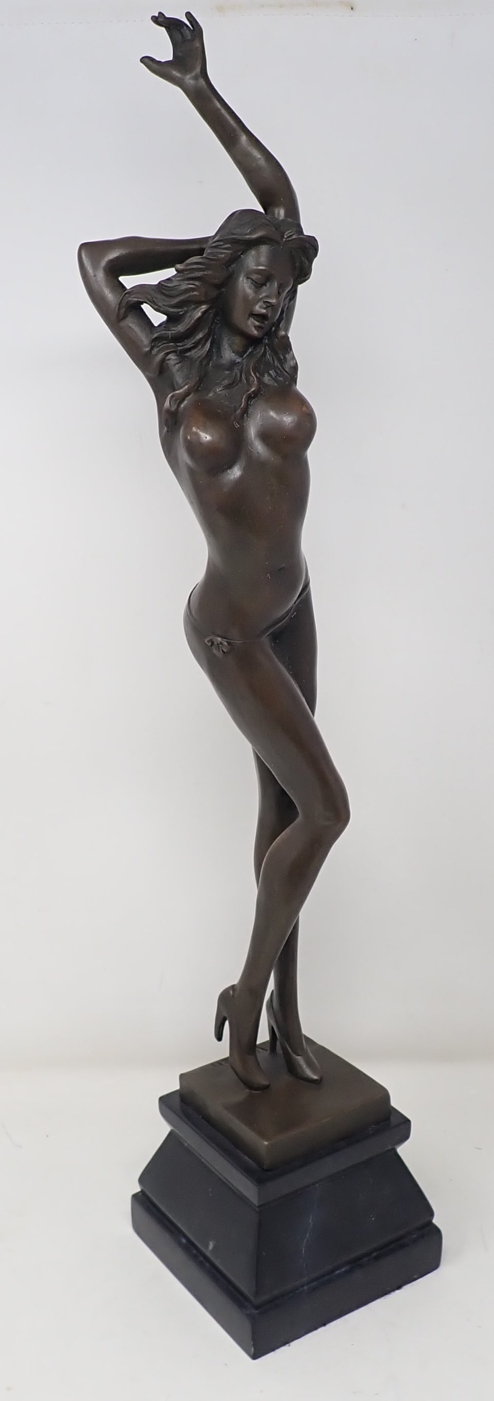 Aldo Vitaleh Signed Bronze Nude Sculpture: Apprx 21 3/4" tall.