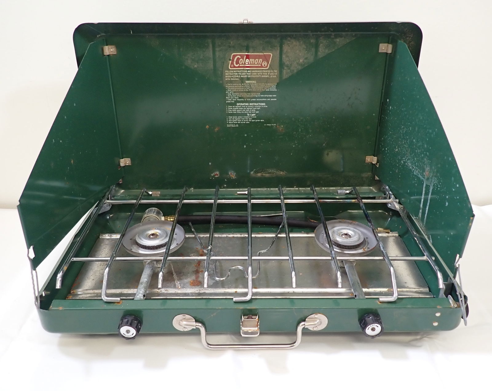 1983 Coleman Propane Campstove (1 of 3)
