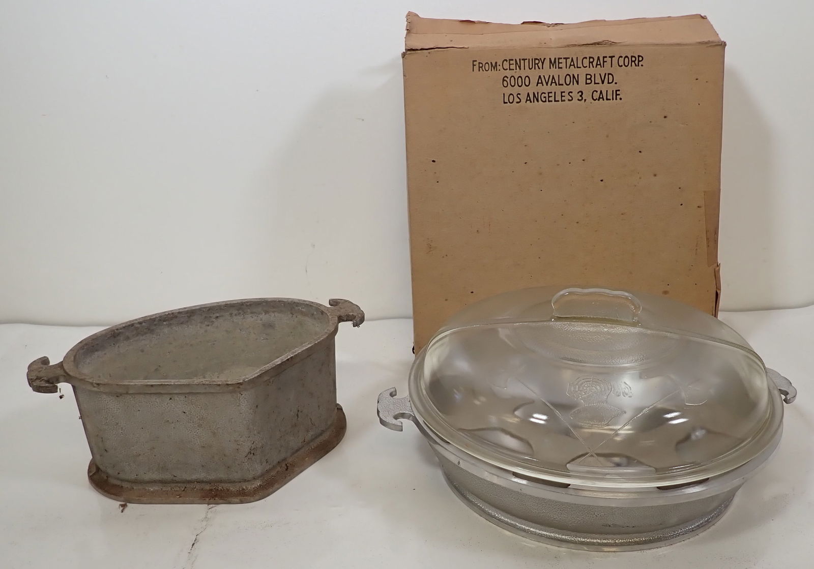 Guardian Service Casseroles: Right one is approx 12 1/8" in diameter.