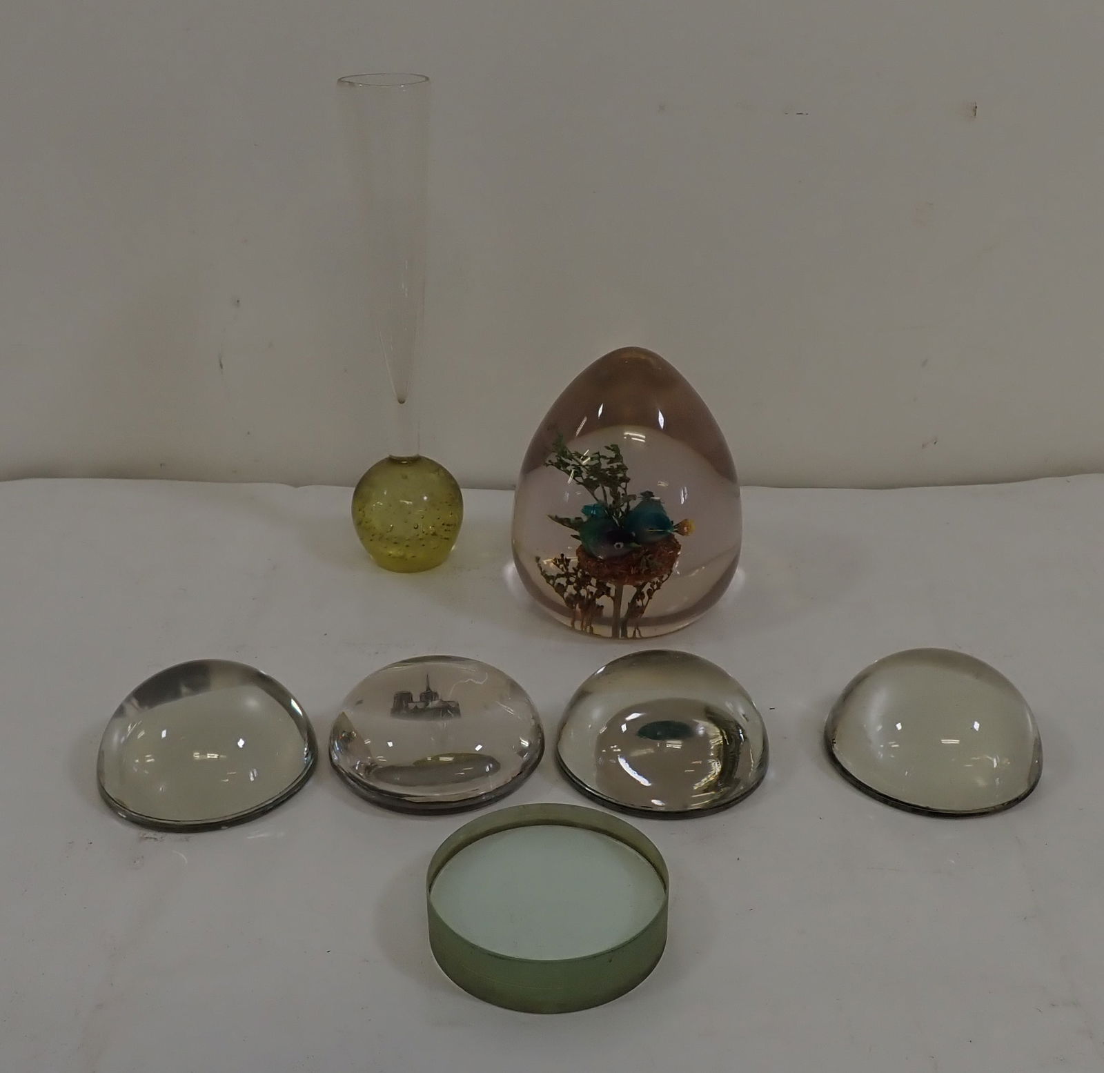 Paperweights & Vase: Vase is approx 8" tall