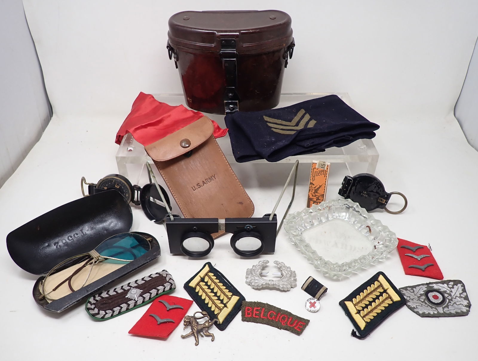 Binoculars Case Military Patches Pins & Misc (1 of 11)