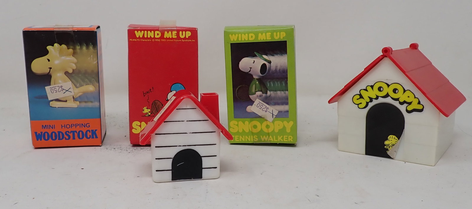 Aviva Snoopy & Woodstock Walkers: In original boxes