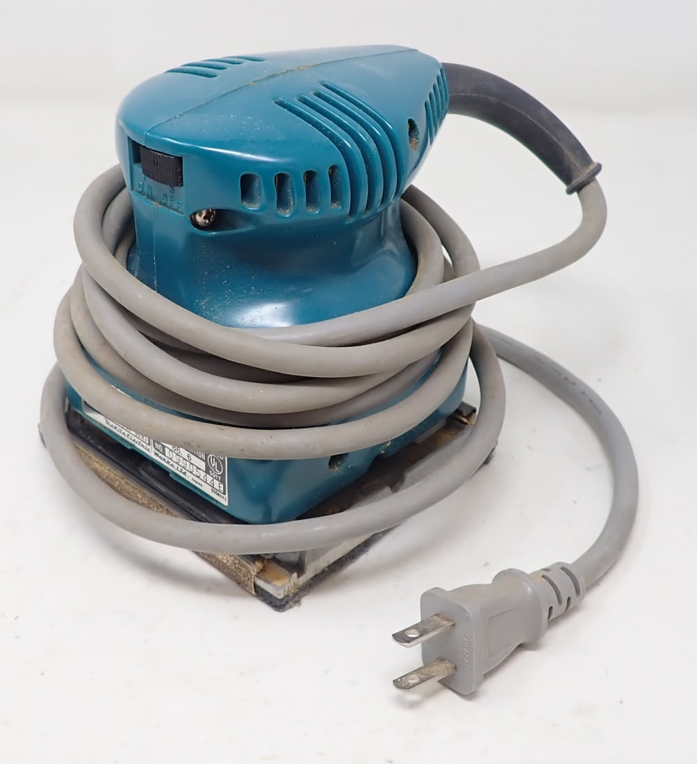 Makita BO4510 Finishing Sander: Sander