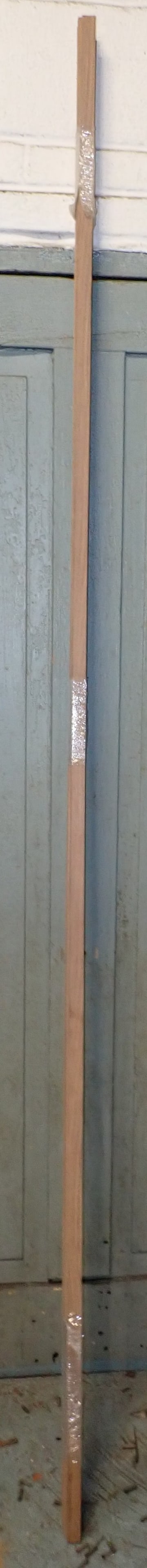 19 pcs of Laminate Trim: Apprx 7/8" x 94 1/2". No in house shipping !