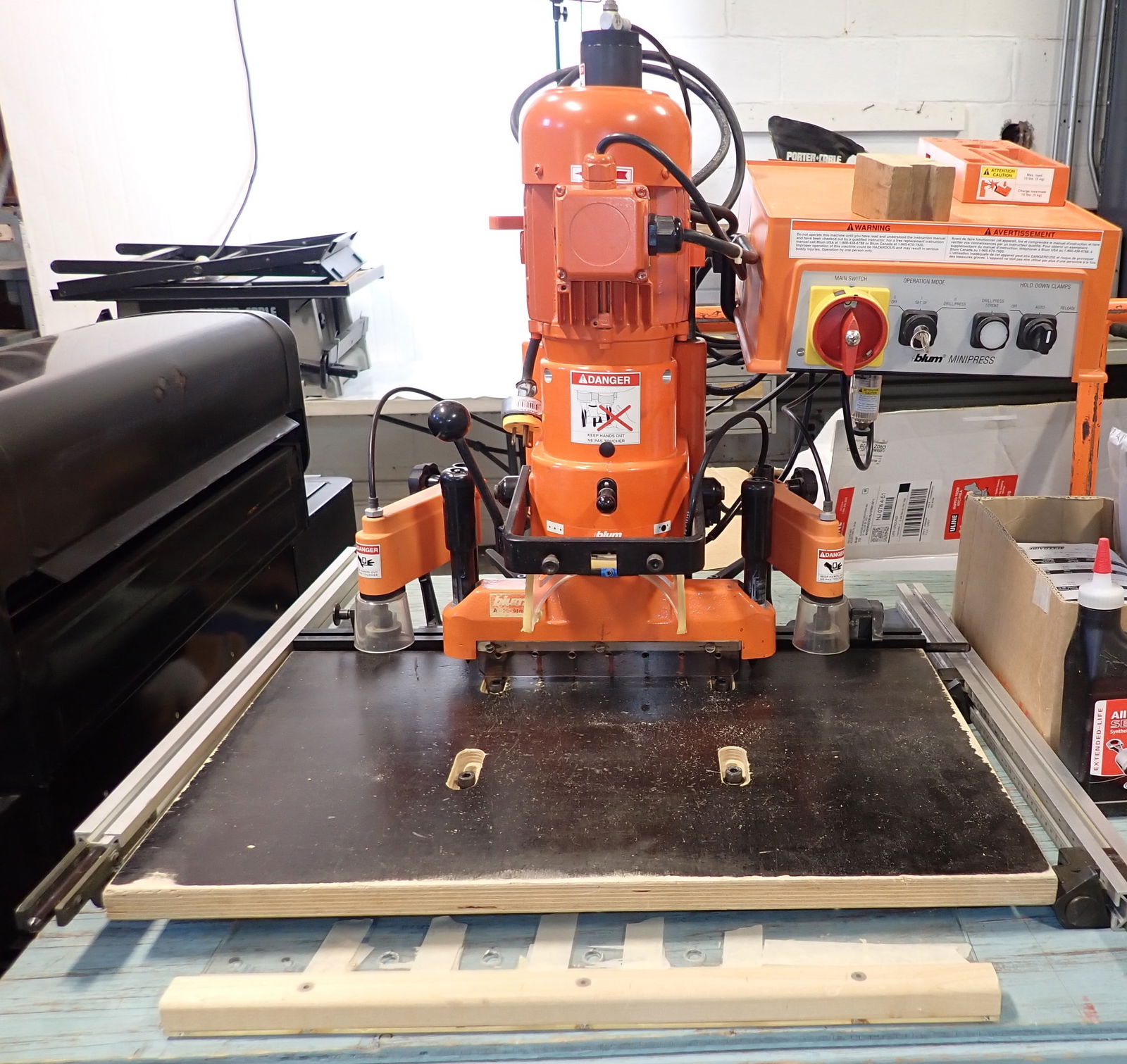 Blum Minipress MSP: 220 - No in house shipping ! Bring help to load