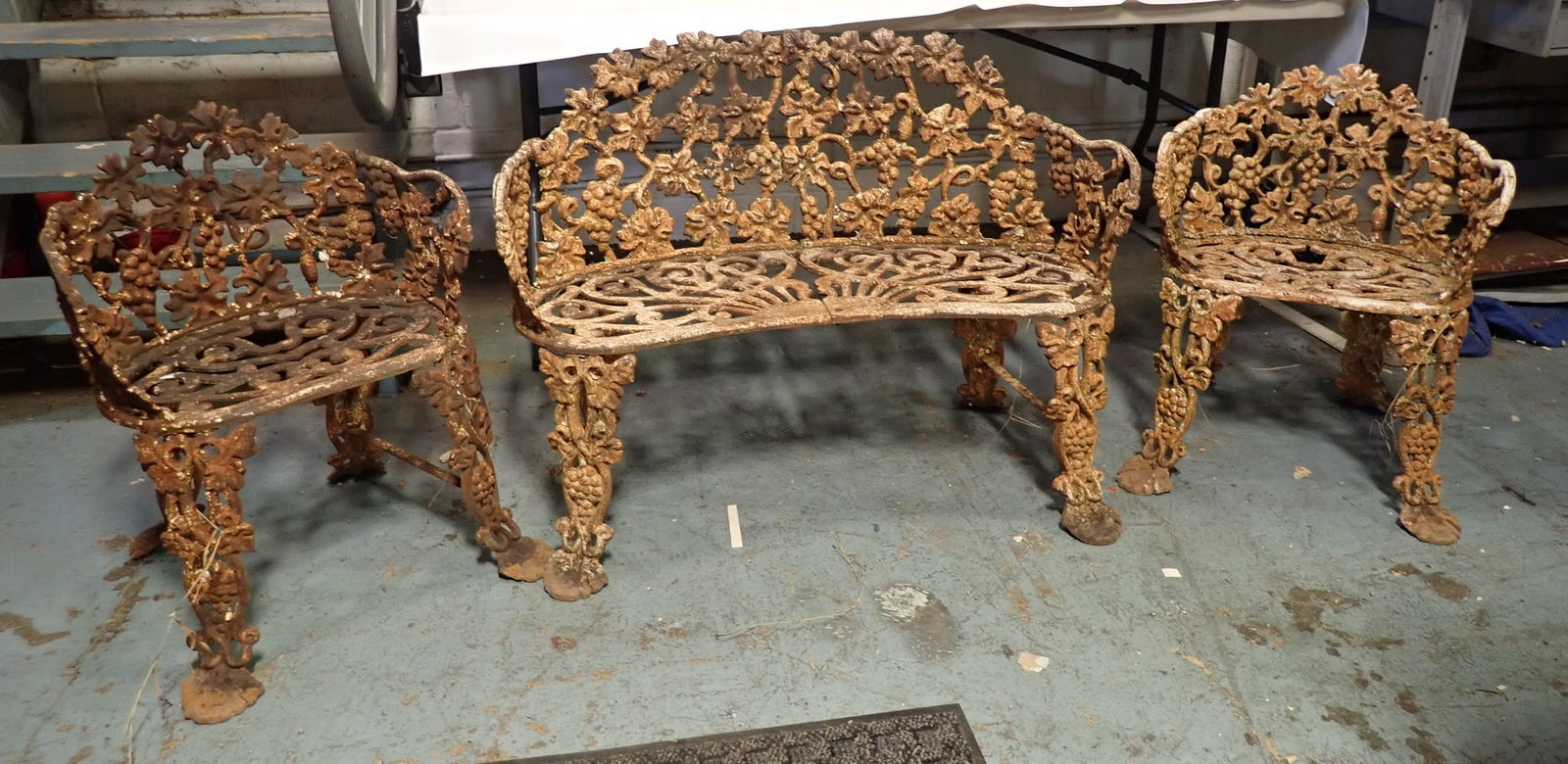 Cast Iron Grape Motiff Garden Set (1 of 5)