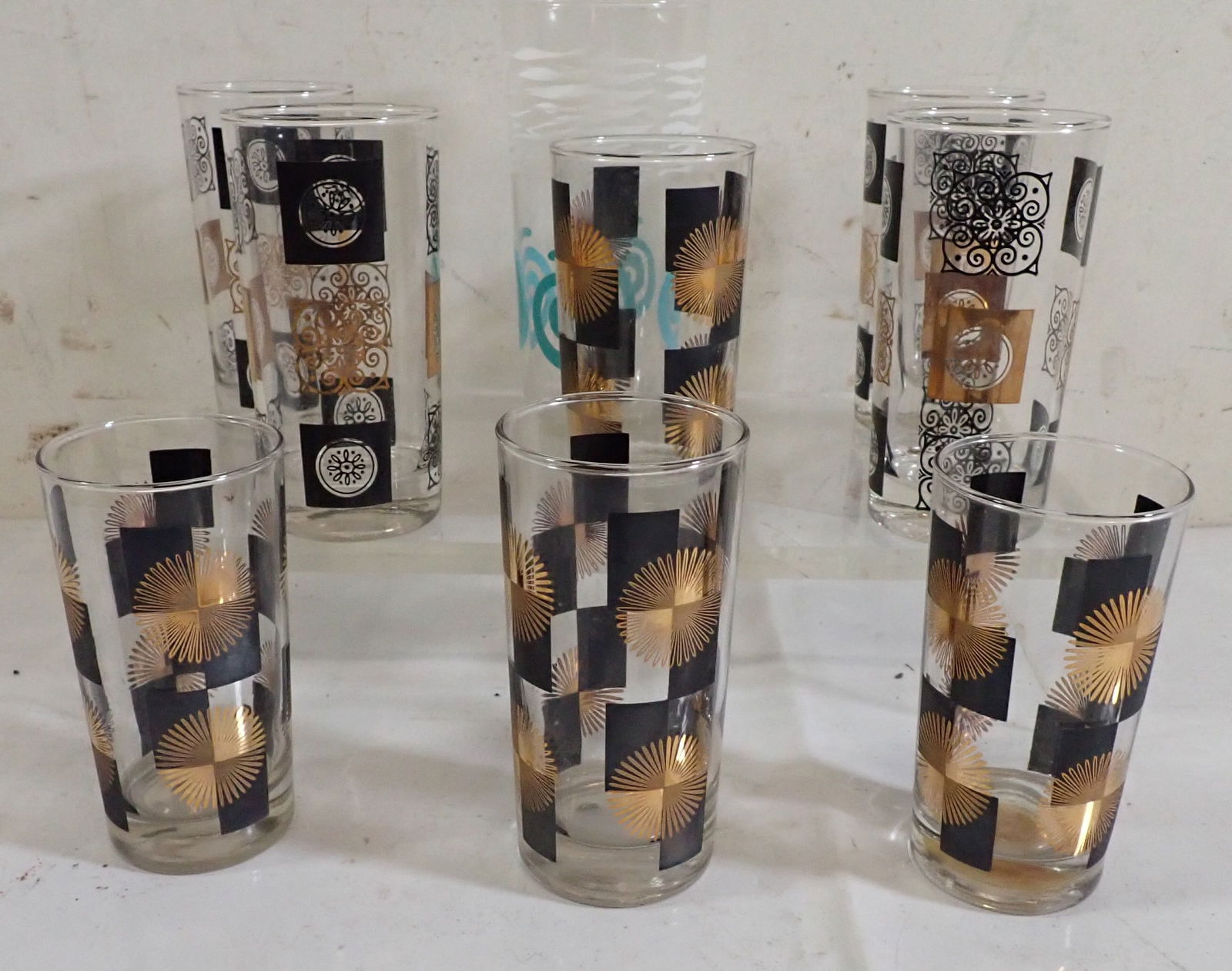 Vintage Drinking Glasses (1 of 3)