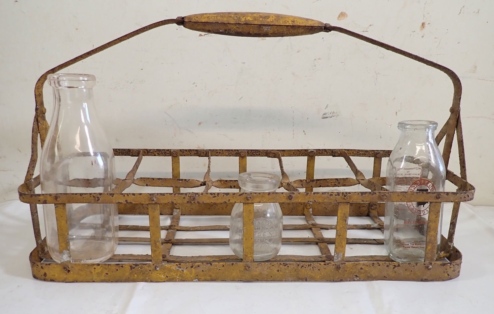 Milk Bottle Carrier & Bottles (1 of 2)